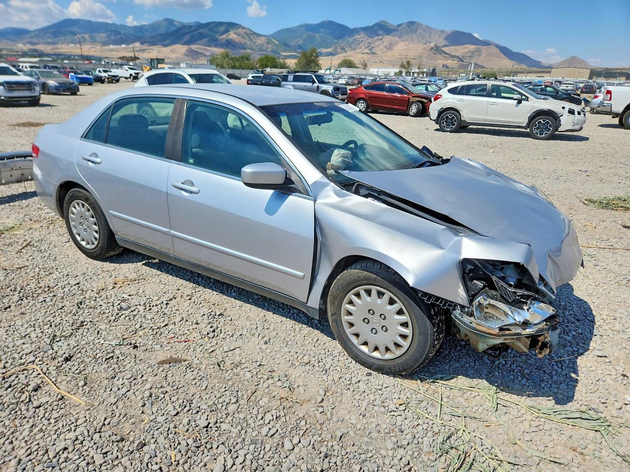 2004 Honda Accord Lx Silver vin: JHMCM56304C004956