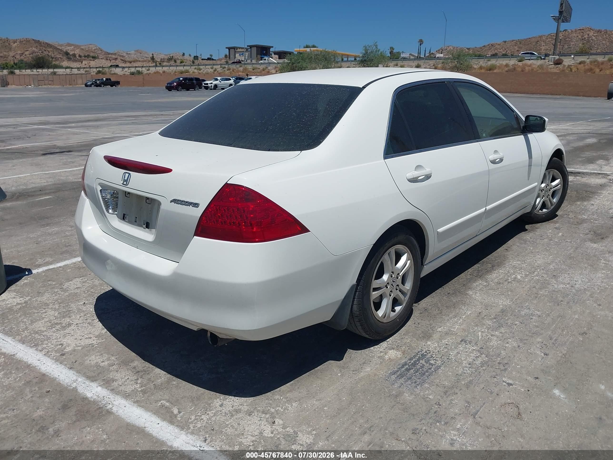 2007 Honda Accord 2.4 Se White vin: JHMCM56307C021700