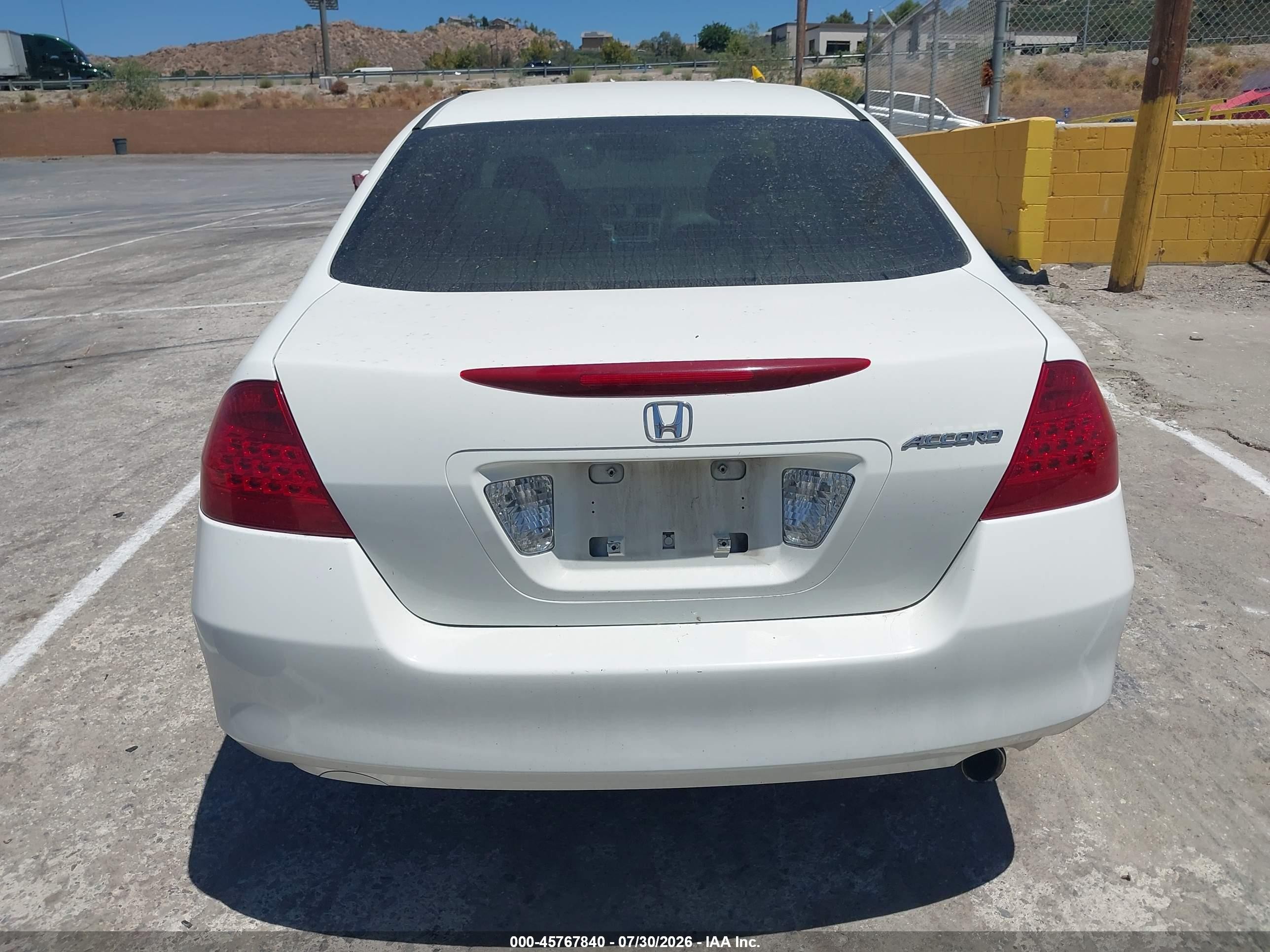 2007 Honda Accord 2.4 Se White vin: JHMCM56307C021700