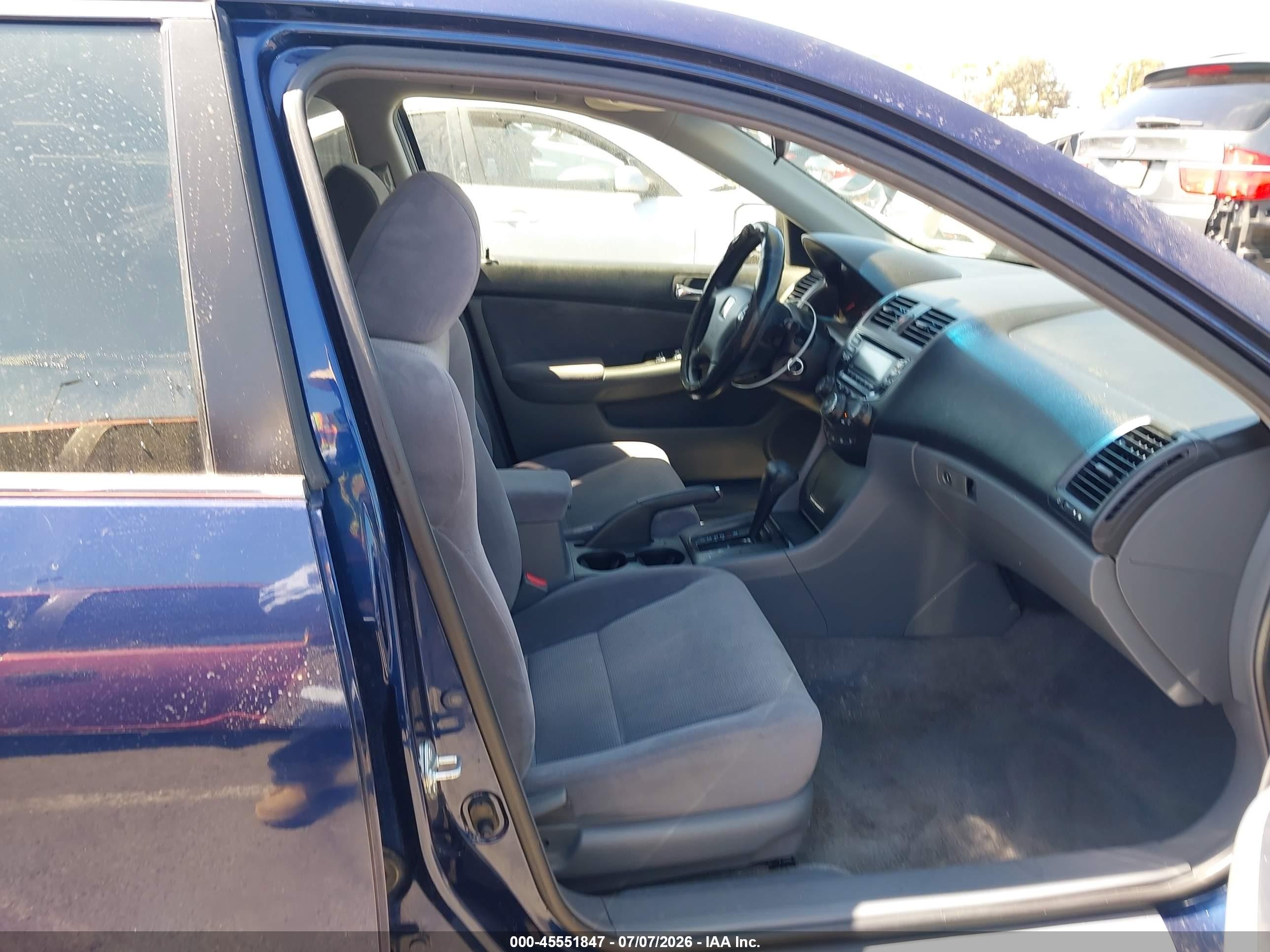2003 Honda Accord Sdn Lx Blue vin: JHMCM56313C012739