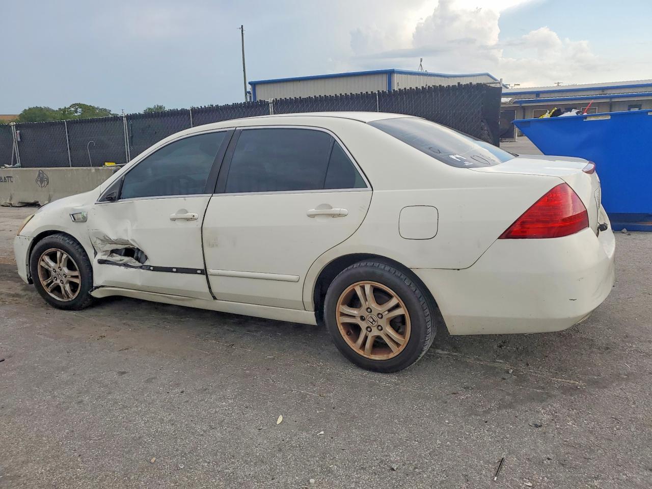 2007 Honda Accord Se White vin: JHMCM56317C009636