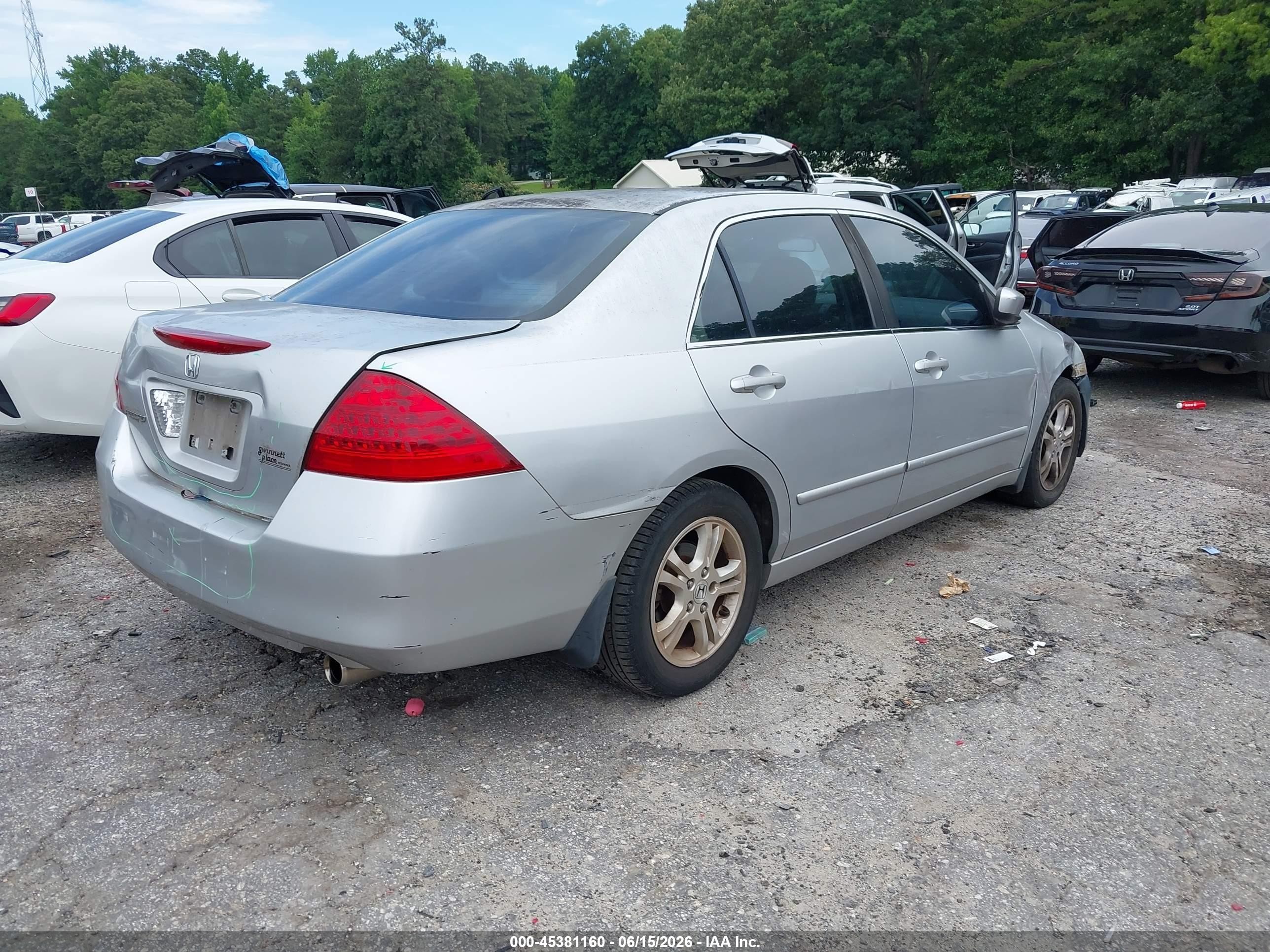 2007 Honda Accord 2.4 Se Silver vin: JHMCM56317C016568
