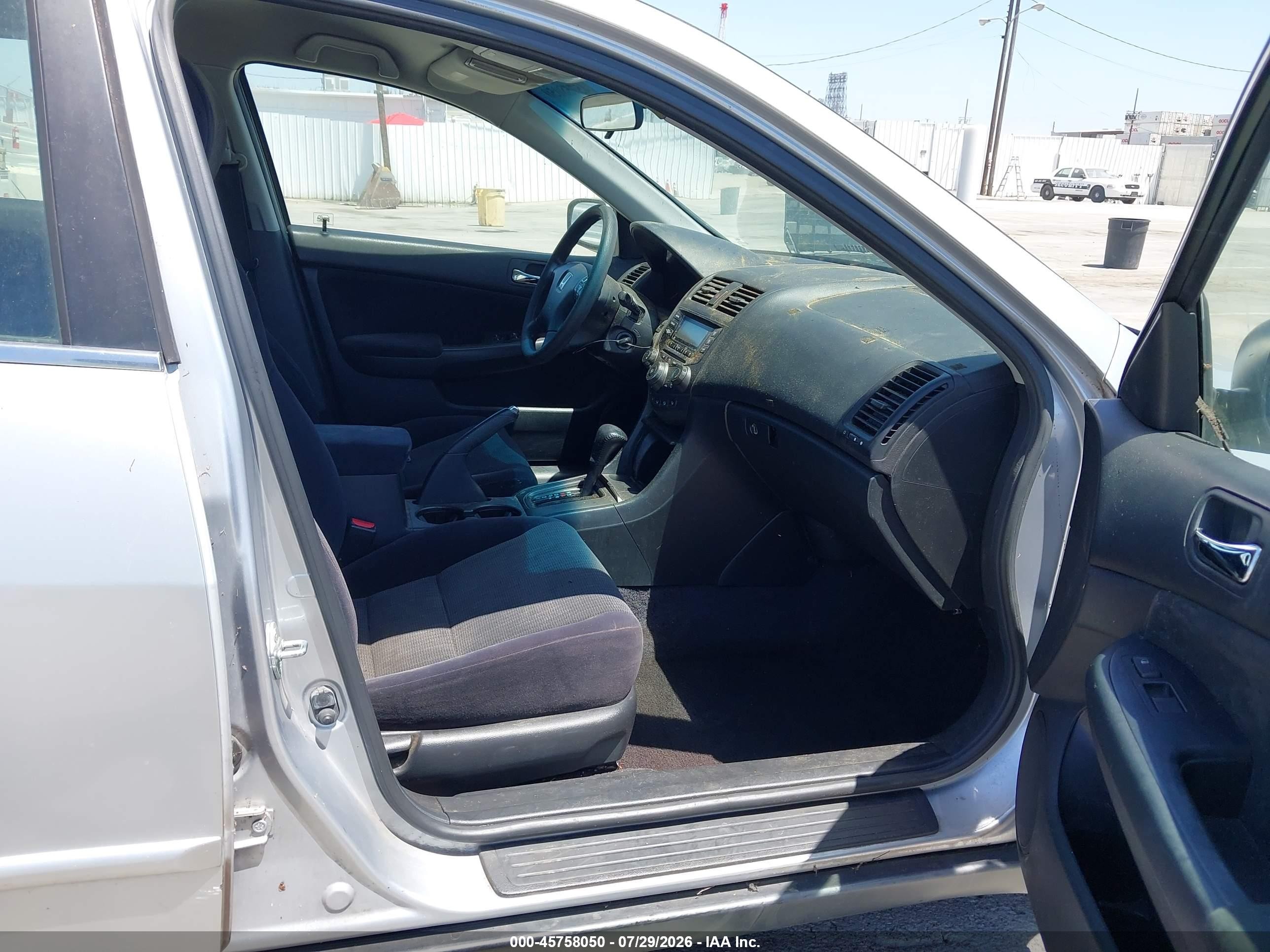 2003 Honda Accord Lx Silver vin: JHMCM56323C039125