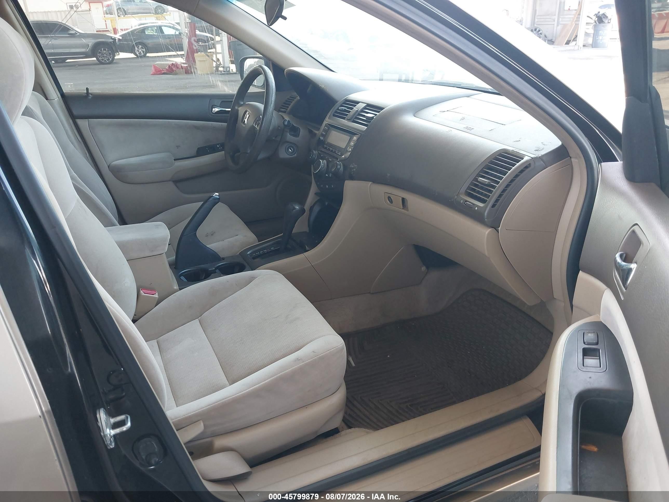 2003 Honda Accord Sdn Lx Gold vin: JHMCM56323C050884