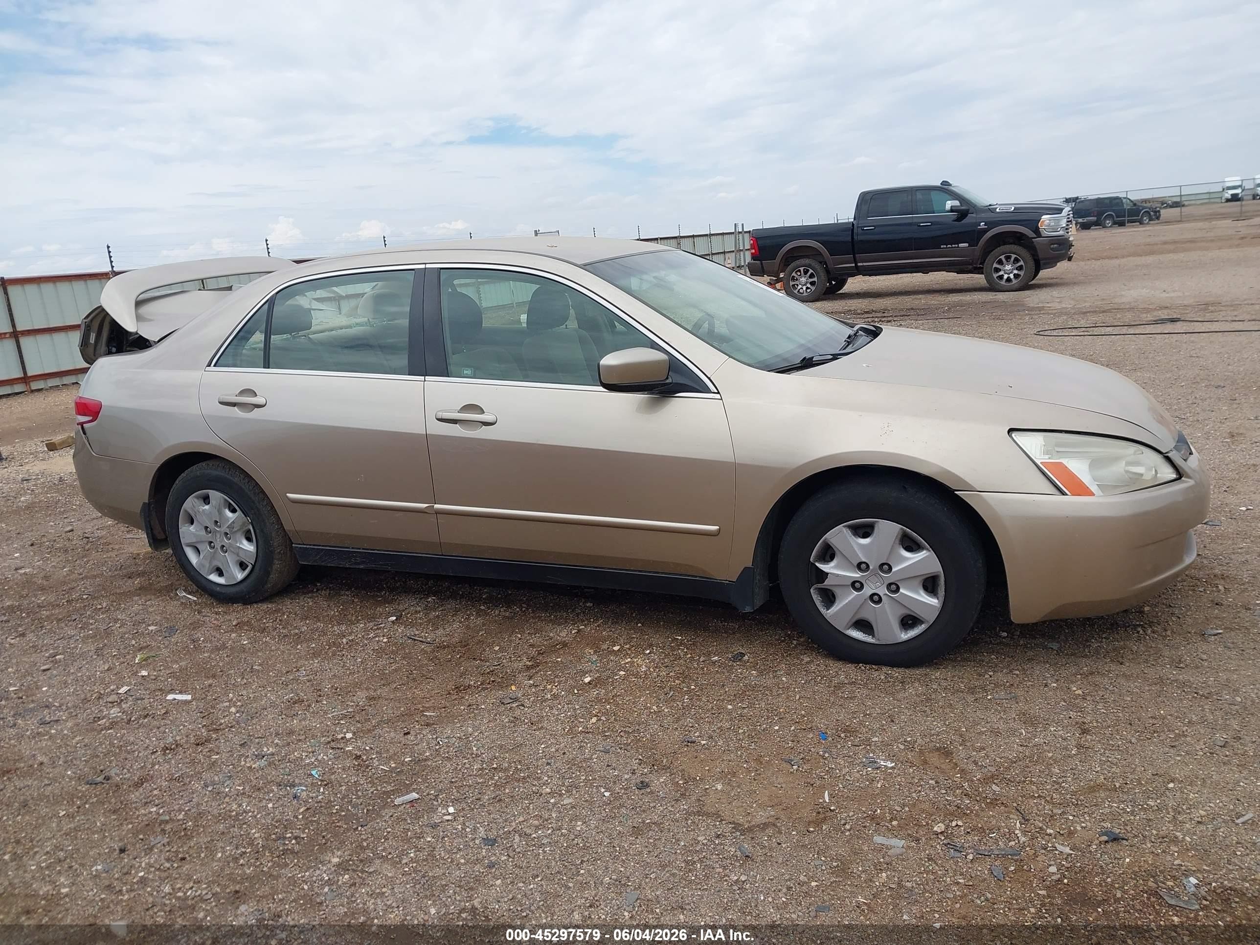 2004 Honda Accord 2.4 Lx Pewter vin: JHMCM56324C035397