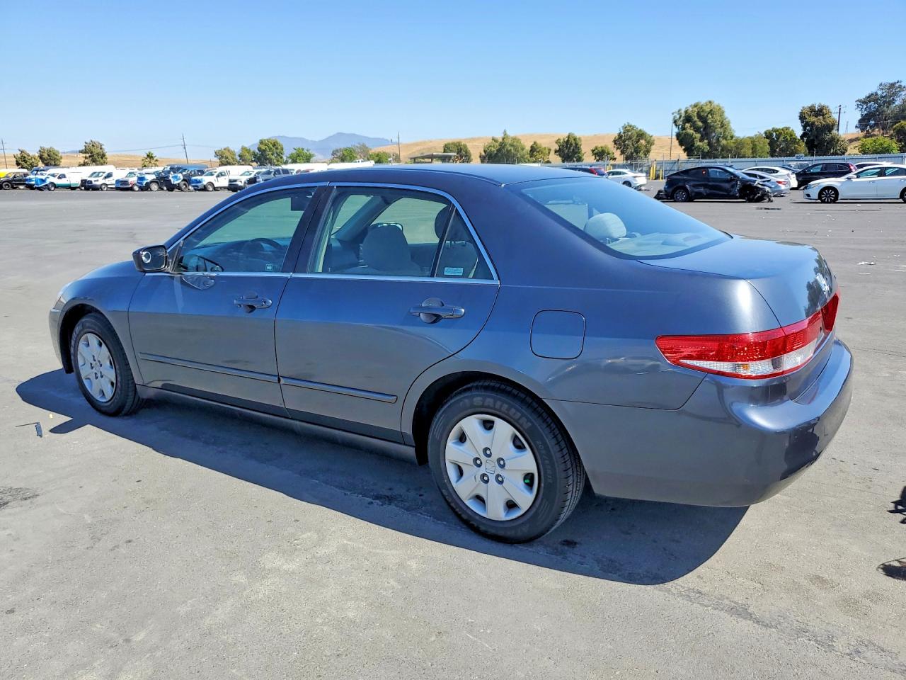 2003 Honda Accord Lx Gray vin: JHMCM56333C041370