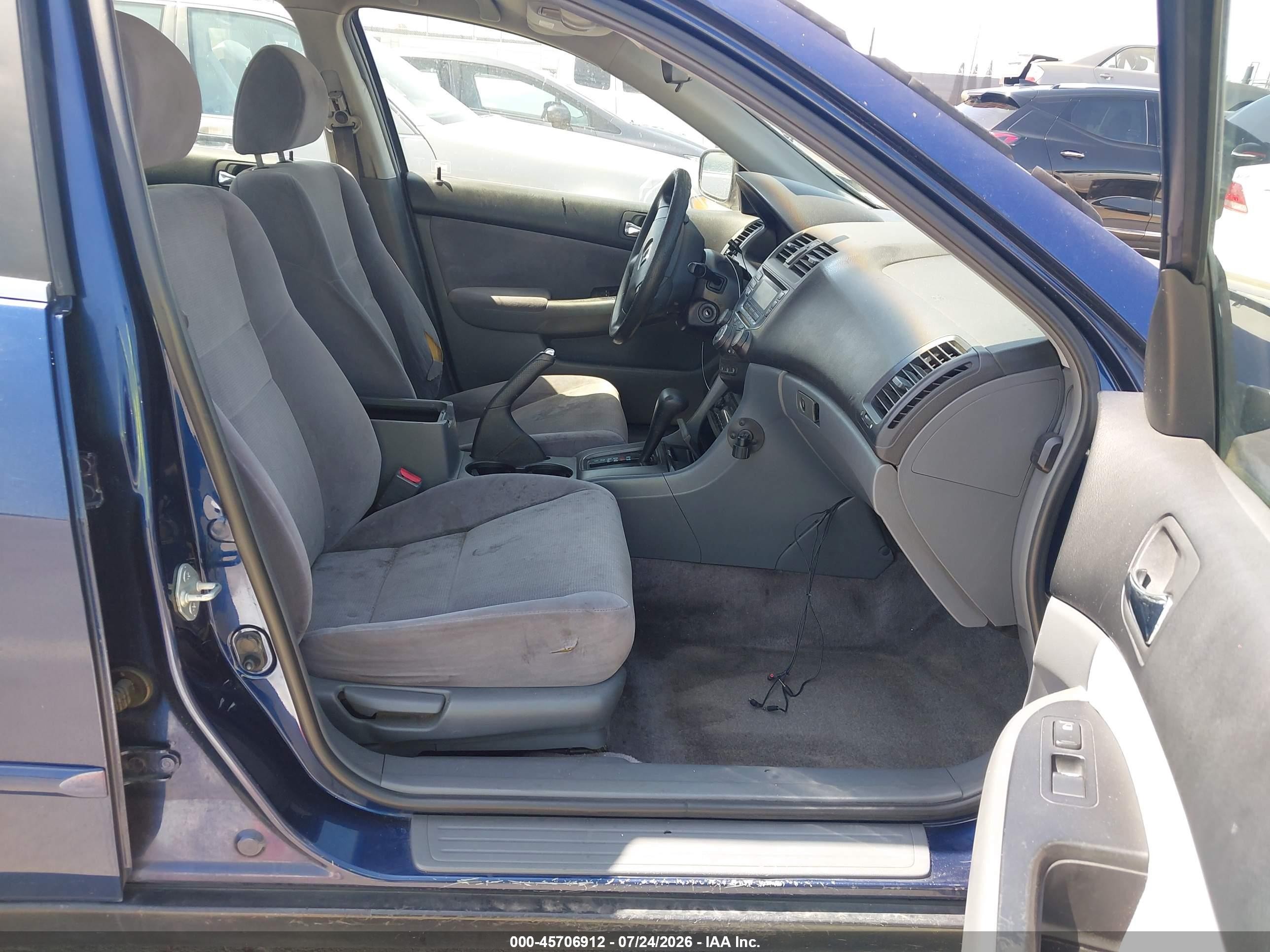 2004 Honda Accord 2.4 Lx Blue vin: JHMCM56344C033845