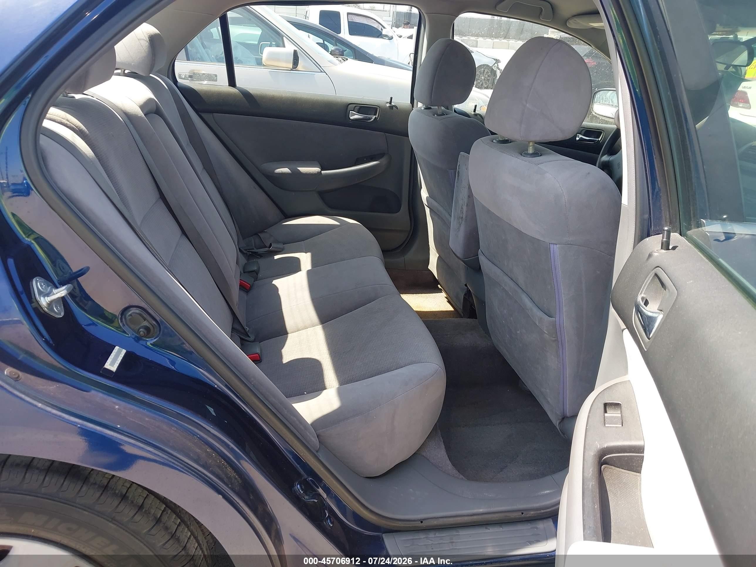 2004 Honda Accord 2.4 Lx Blue vin: JHMCM56344C033845