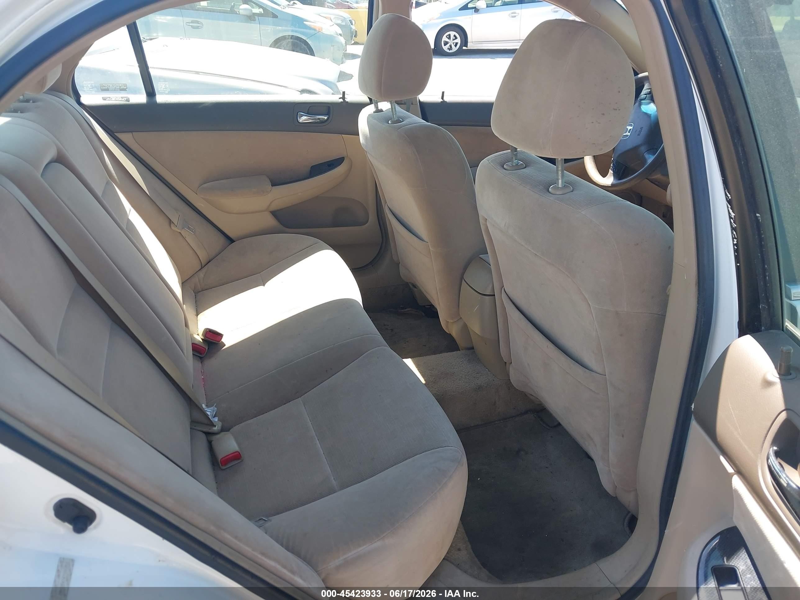 2007 Honda Accord 2.4 Se White vin: JHMCM56347C003801