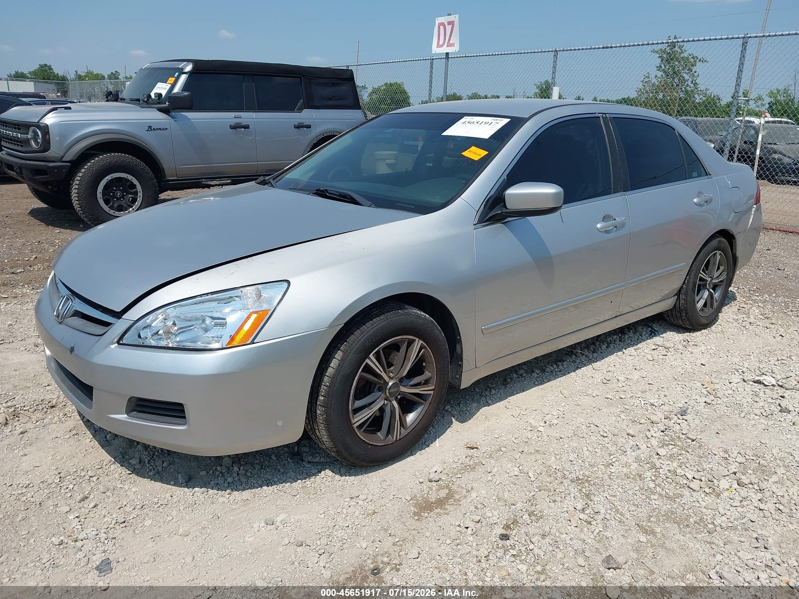 2007 Honda Accord 2.4 Se Silver vin: JHMCM56347C005192