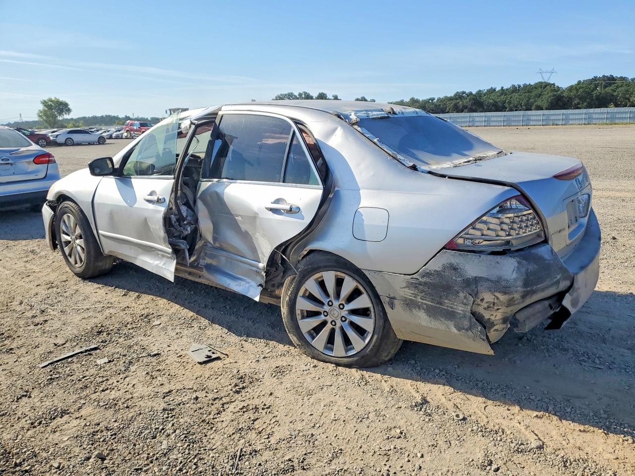 2007 Honda Accord Se Silver vin: JHMCM56347C017634