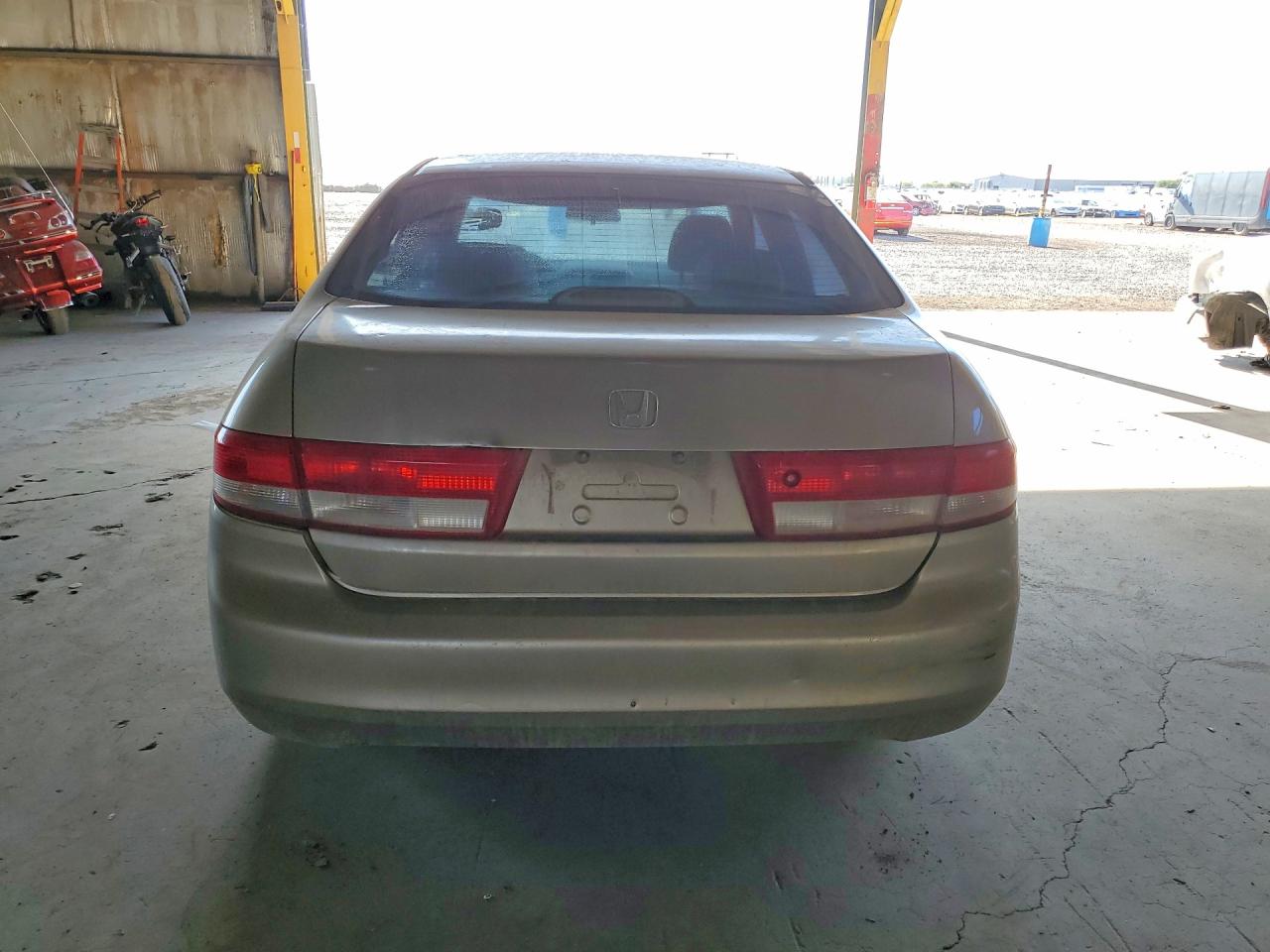 2003 Honda Accord Lx Gold vin: JHMCM56353C007902