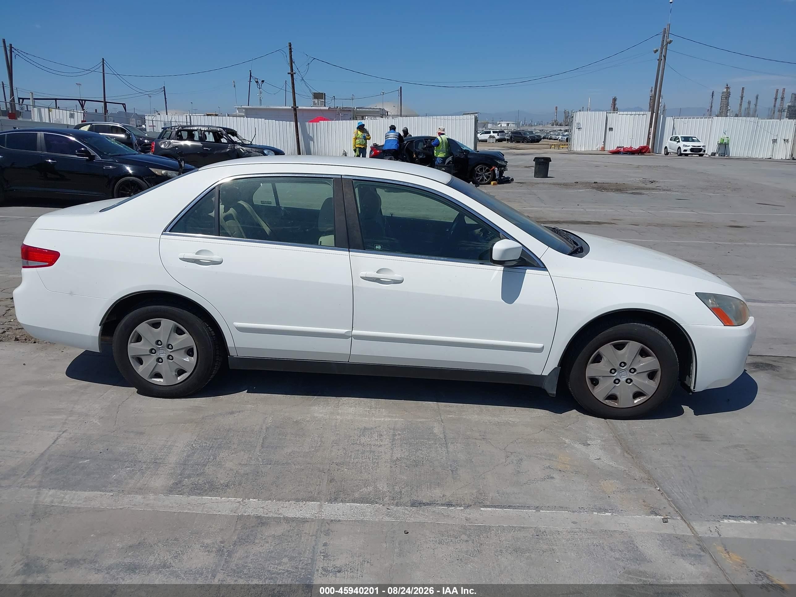 2003 Honda Accord 2.4 Lx White vin: JHMCM56353C025722