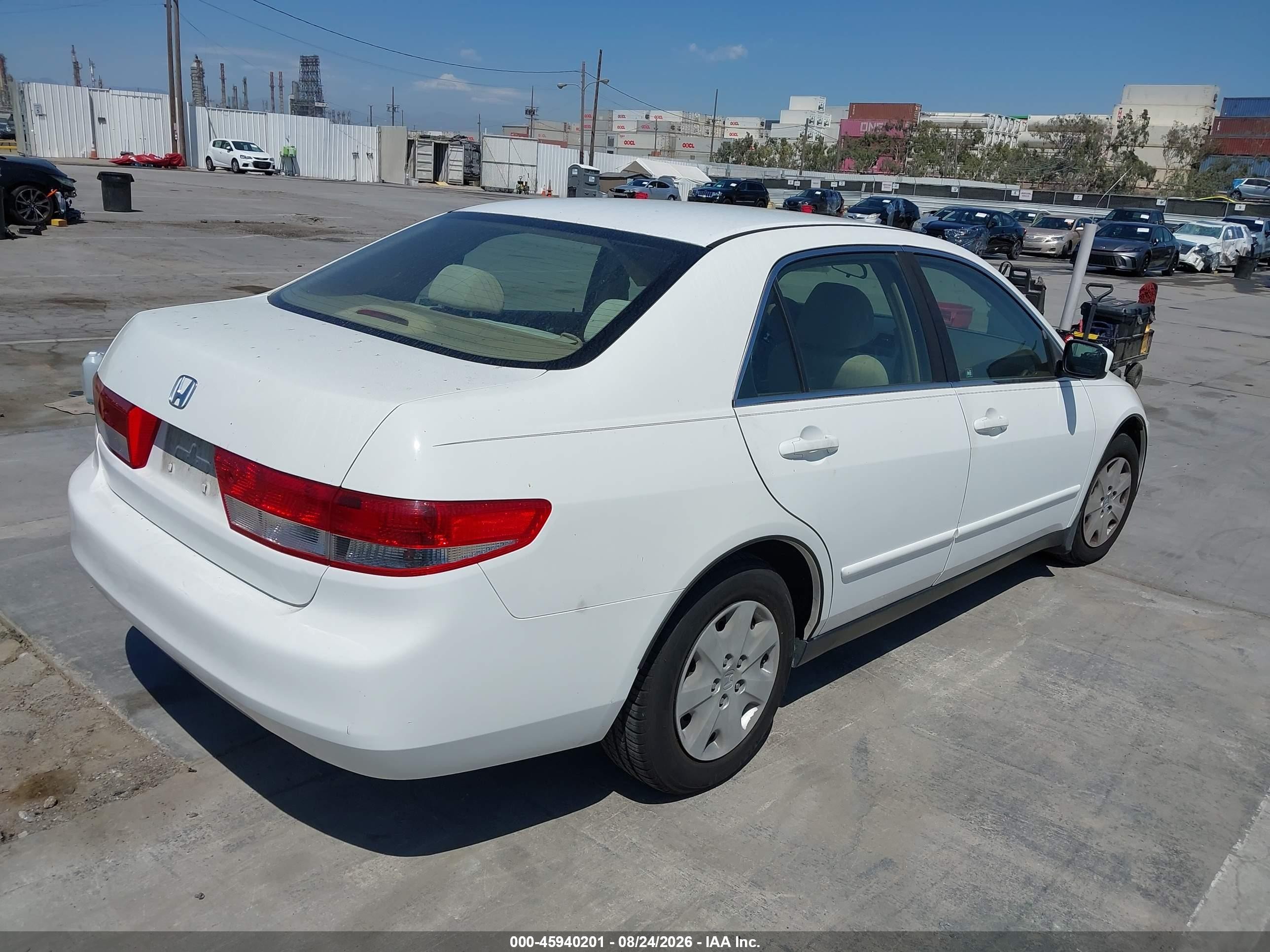 2003 Honda Accord 2.4 Lx White vin: JHMCM56353C025722