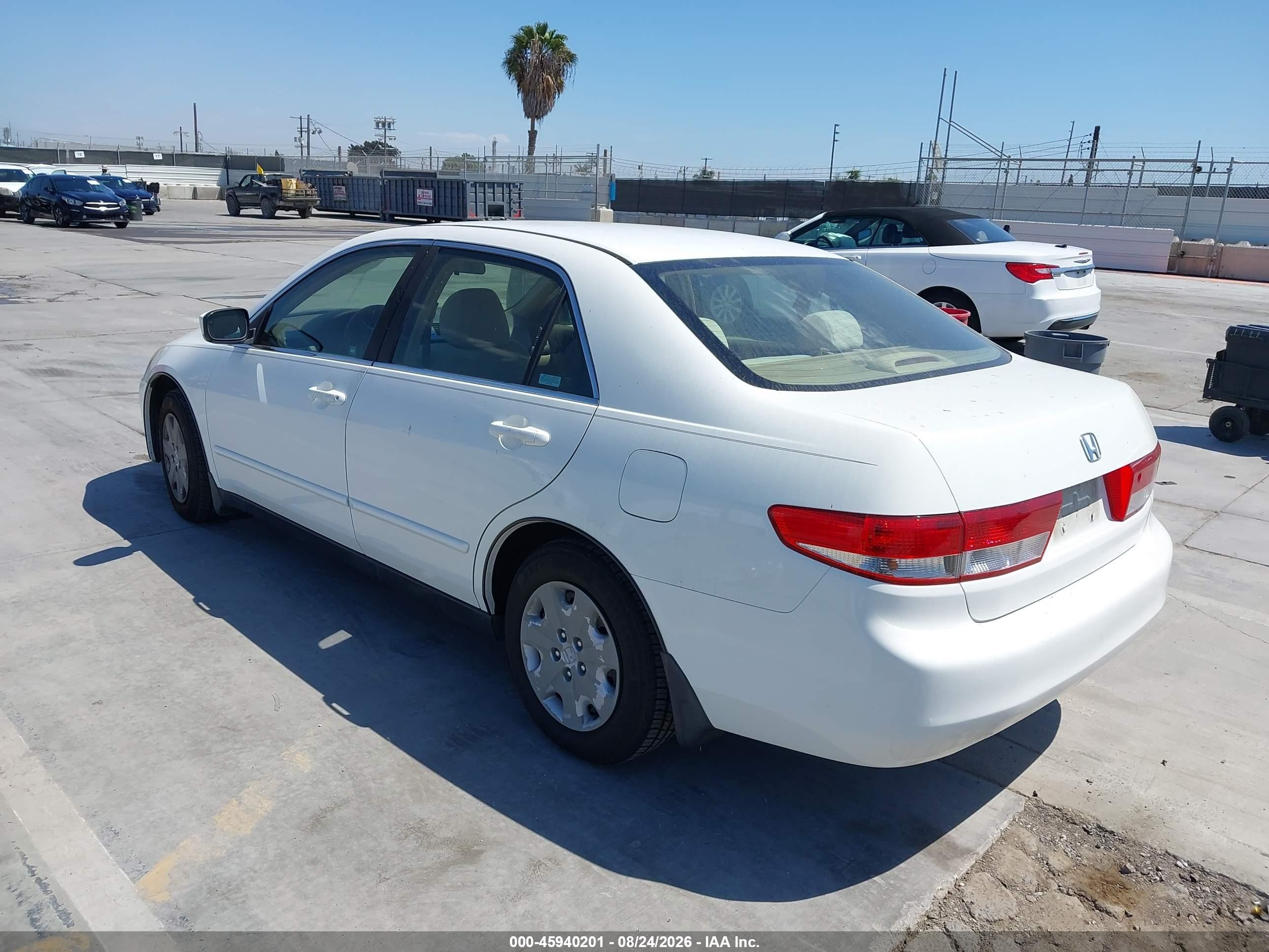 2003 Honda Accord 2.4 Lx White vin: JHMCM56353C025722