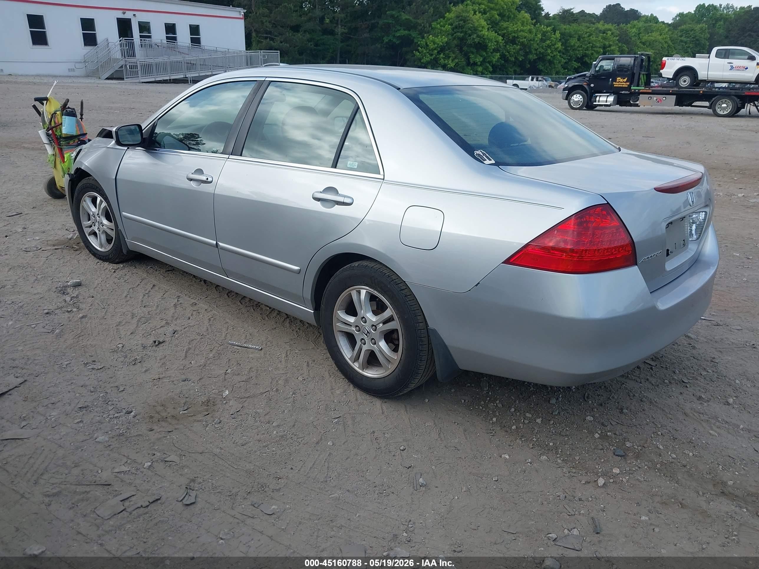 2007 Honda Accord 2.4 Se Silver vin: JHMCM56357C008182
