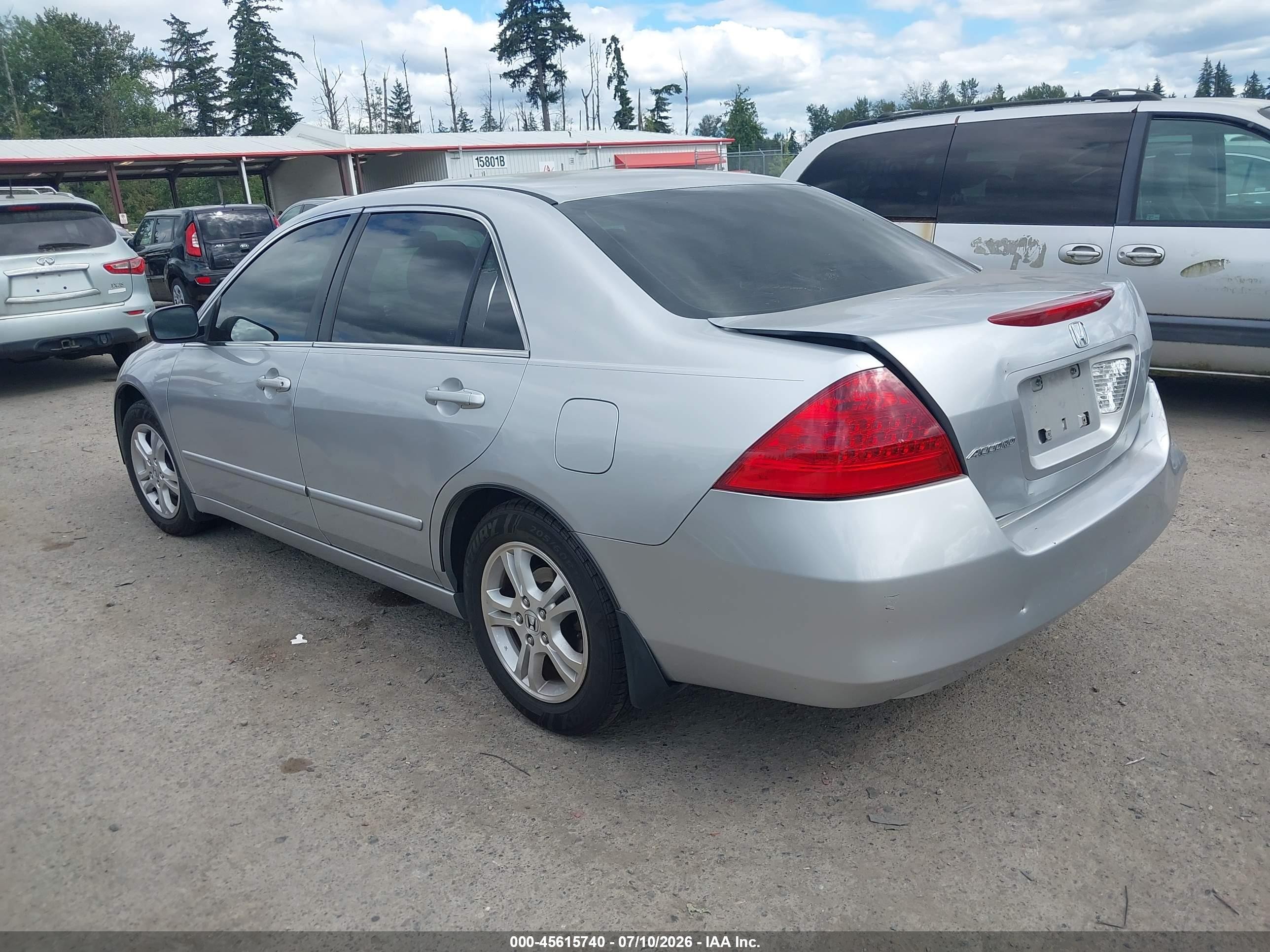 2007 Honda Accord 2.4 Se Silver vin: JHMCM56357C013656