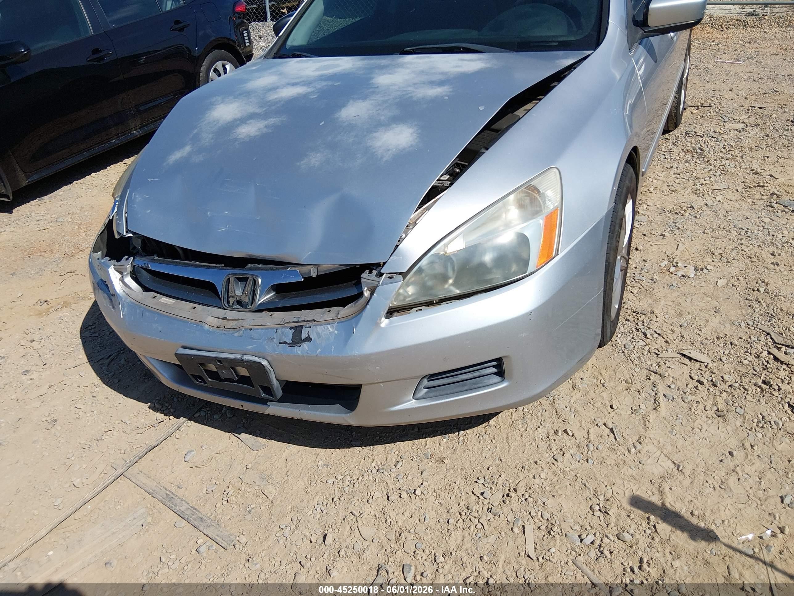 2007 Honda Accord 2.4 Se Silver vin: JHMCM56357C016945