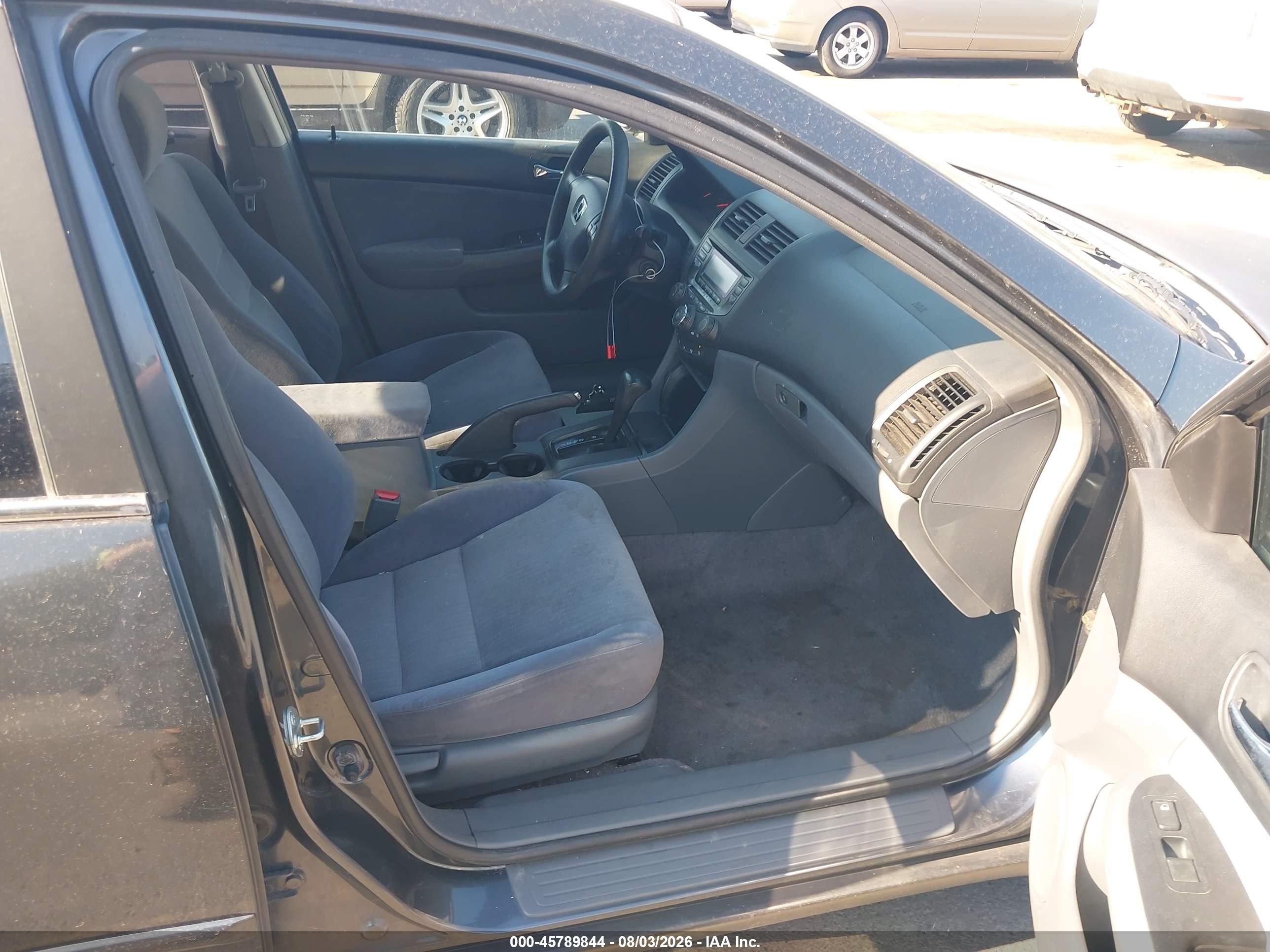 2003 Honda Accord 2.4 Lx Серый vin: JHMCM56363C019170