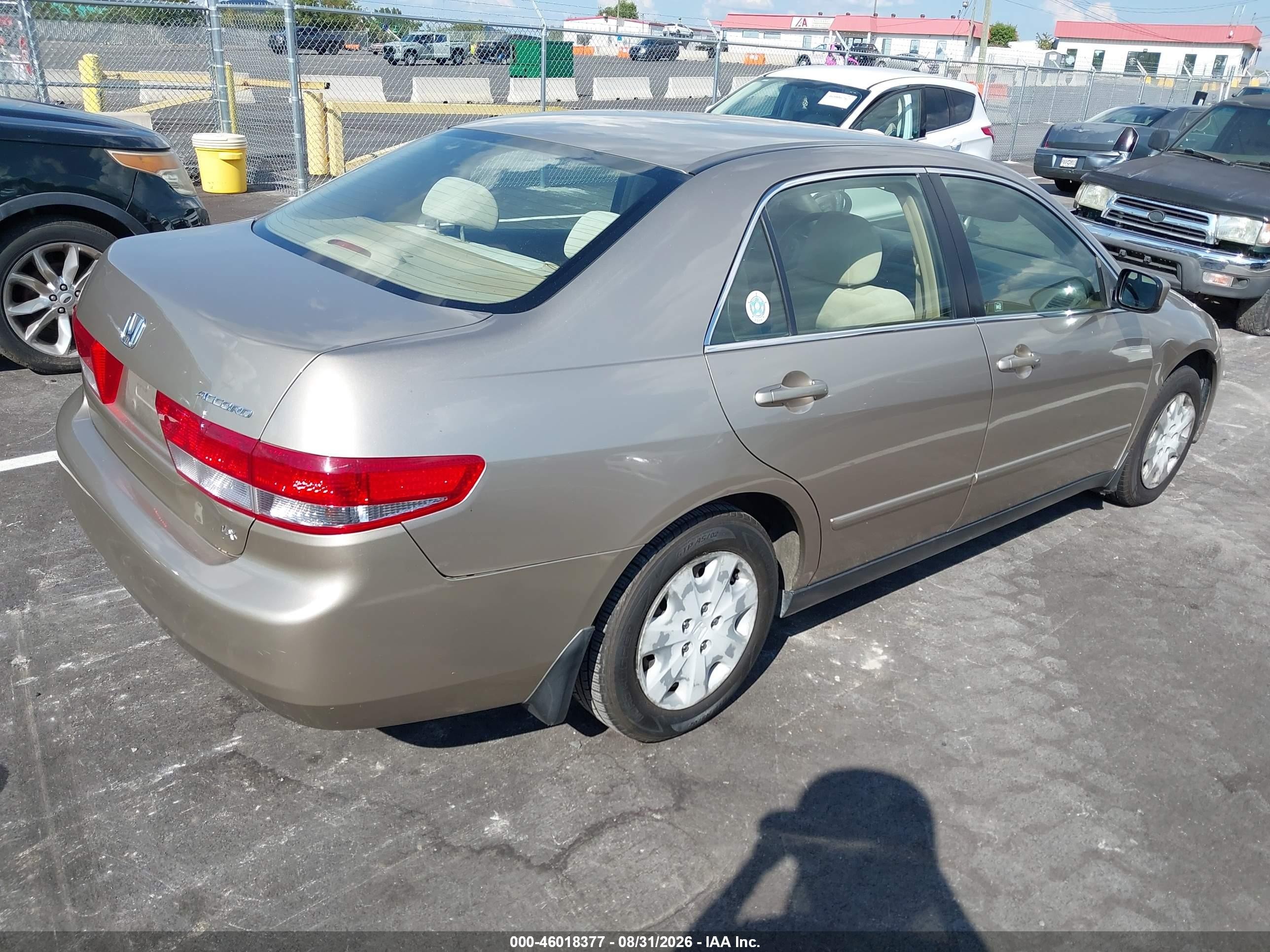 2004 Honda Accord 2.4 Lx Tan vin: JHMCM56364C001091