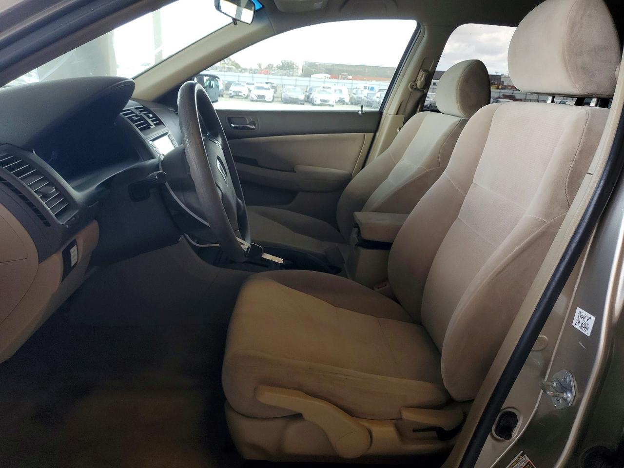 2004 Honda Accord Lx Gold vin: JHMCM56364C035399
