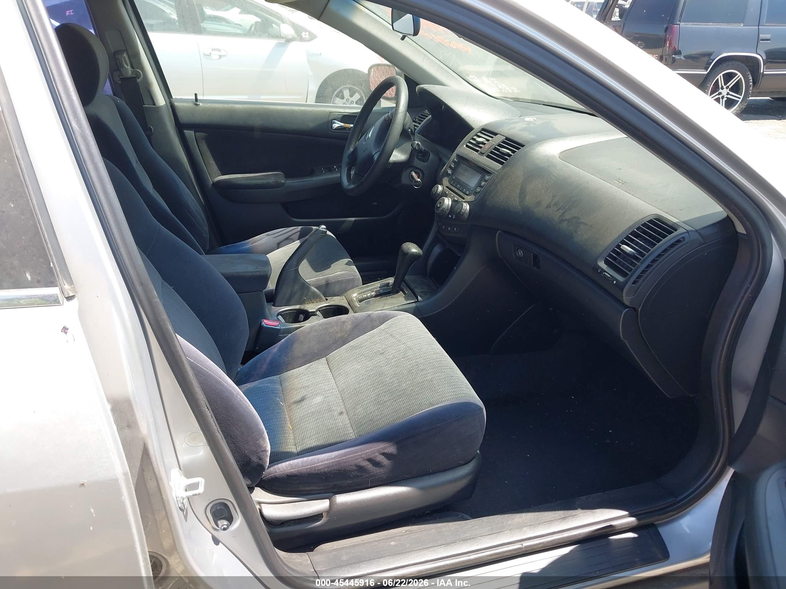 2003 Honda Accord Sdn Lx Silver vin: JHMCM56373C073125