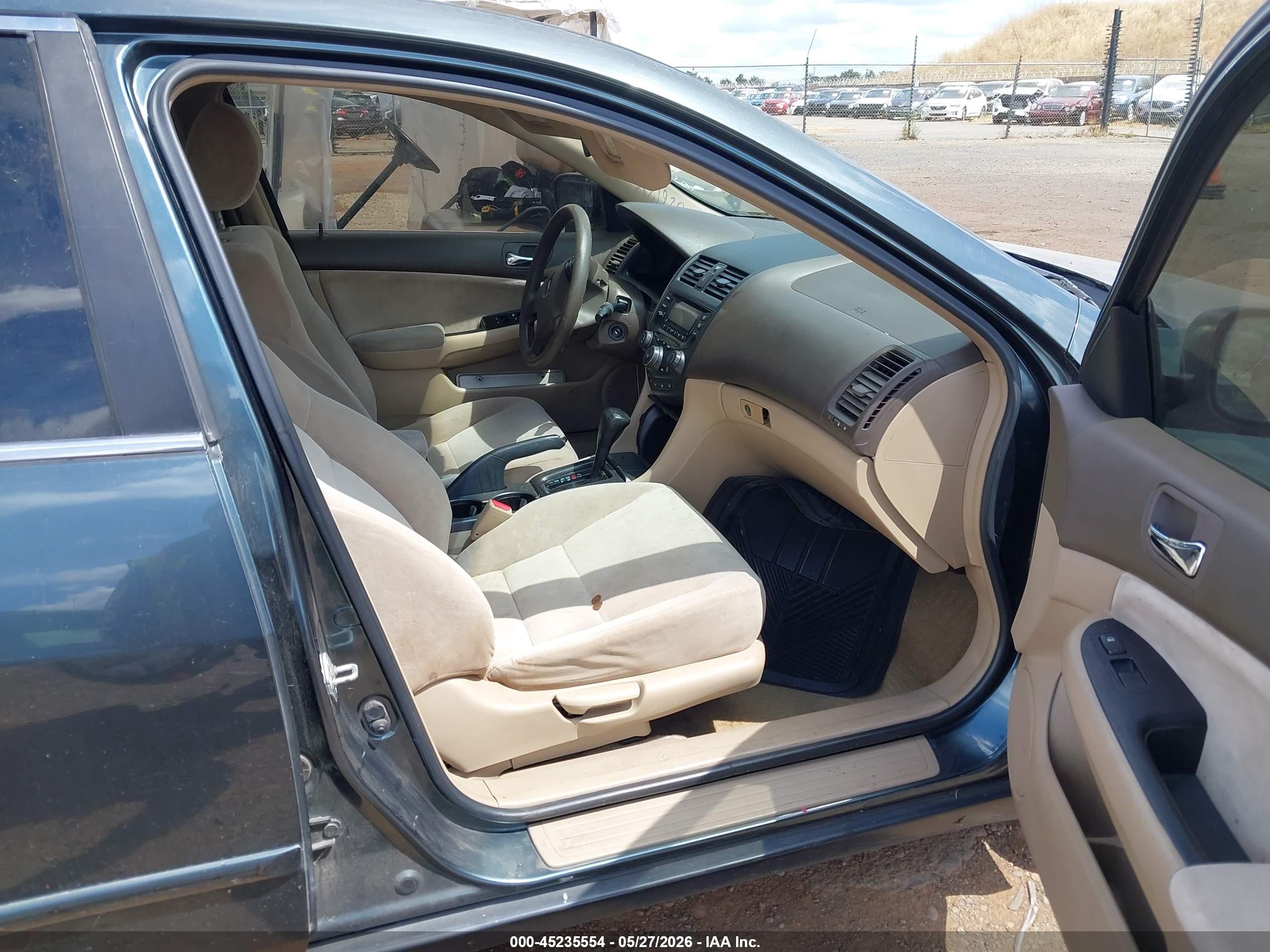 2004 Honda Accord 2.4 Lx Gray vin: JHMCM56374C026128