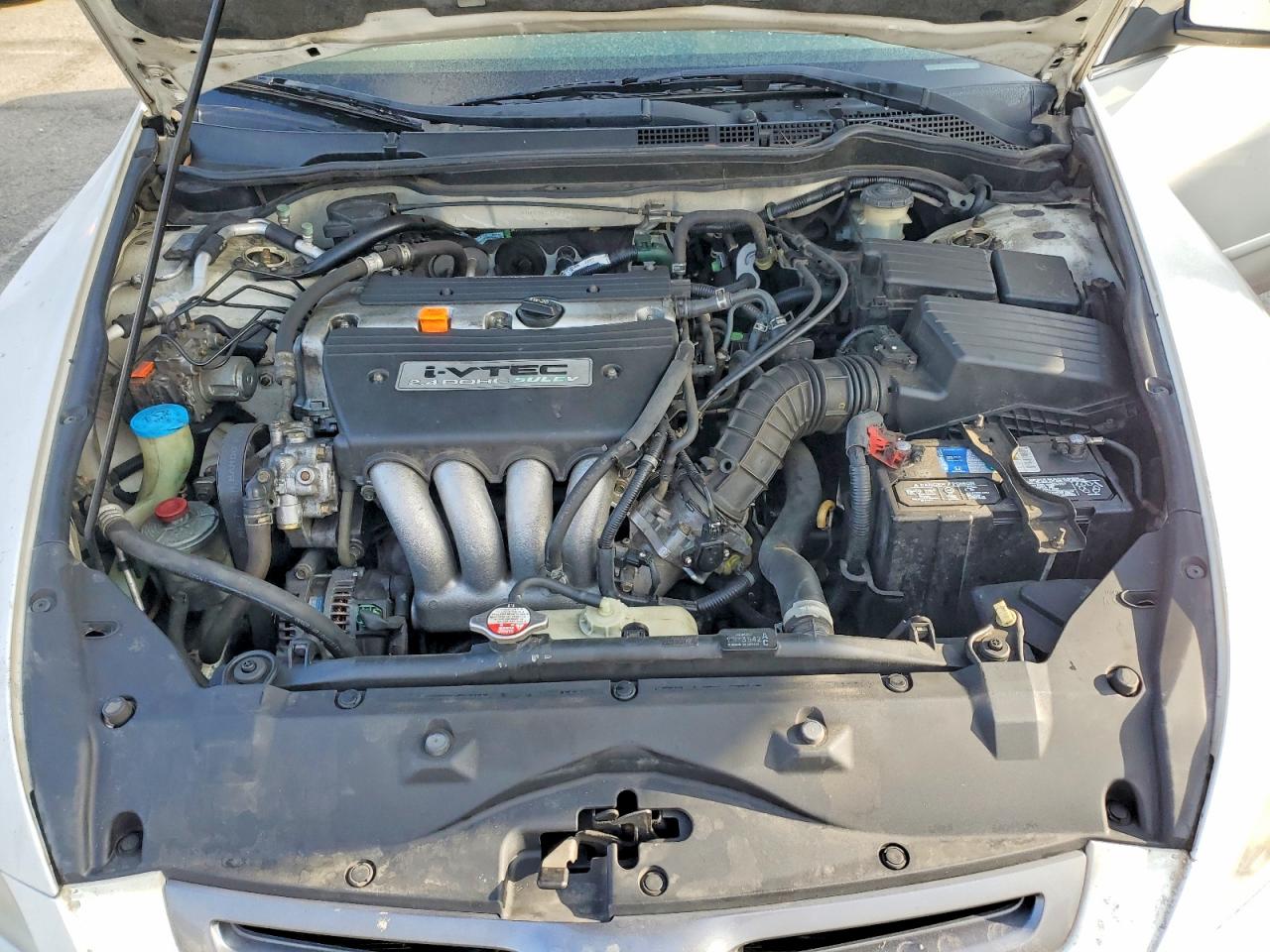 2004 Honda Accord Lx White vin: JHMCM56374C036383