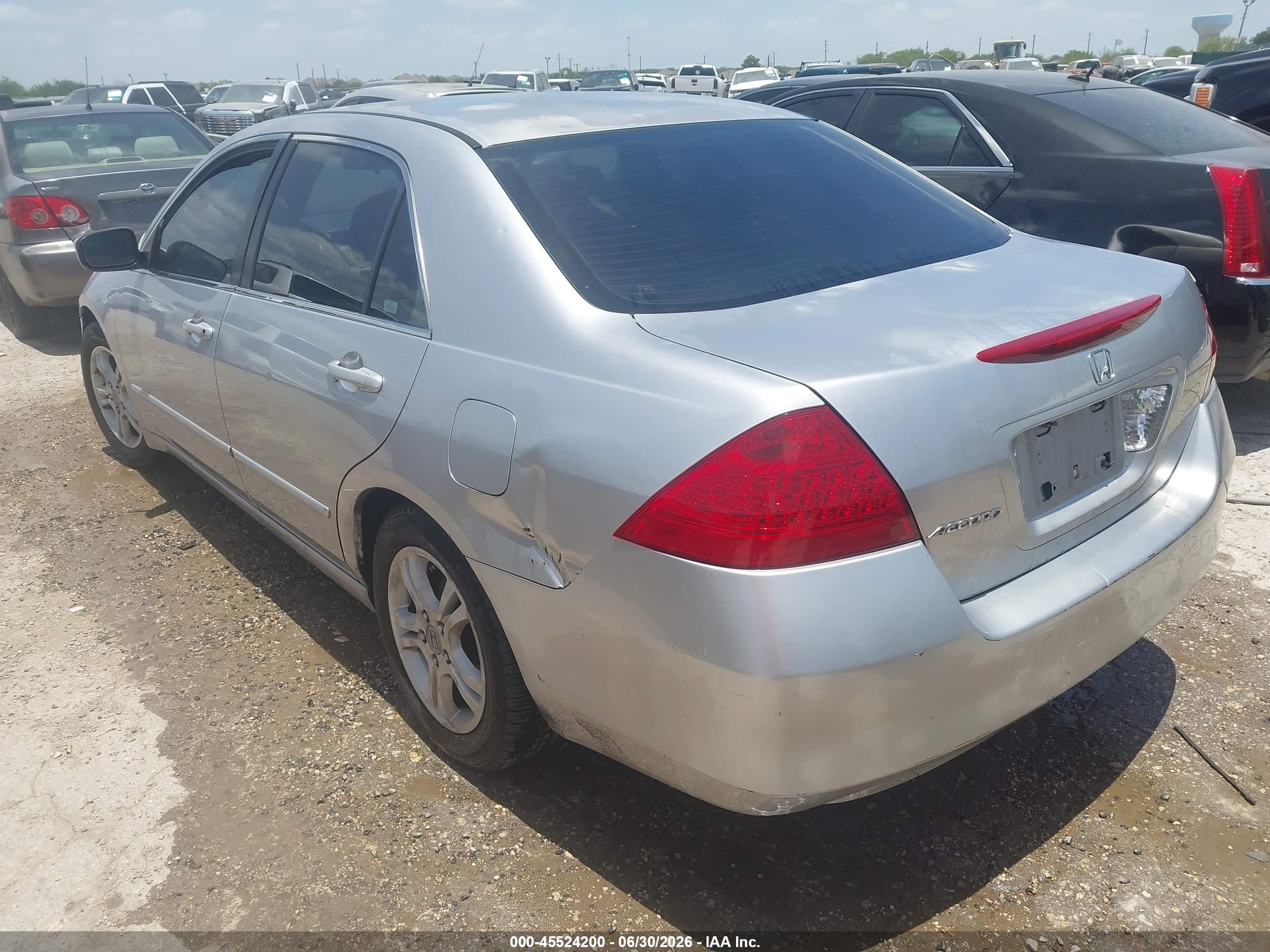 2007 Honda Accord 2.4 Se Silver vin: JHMCM56377C023721