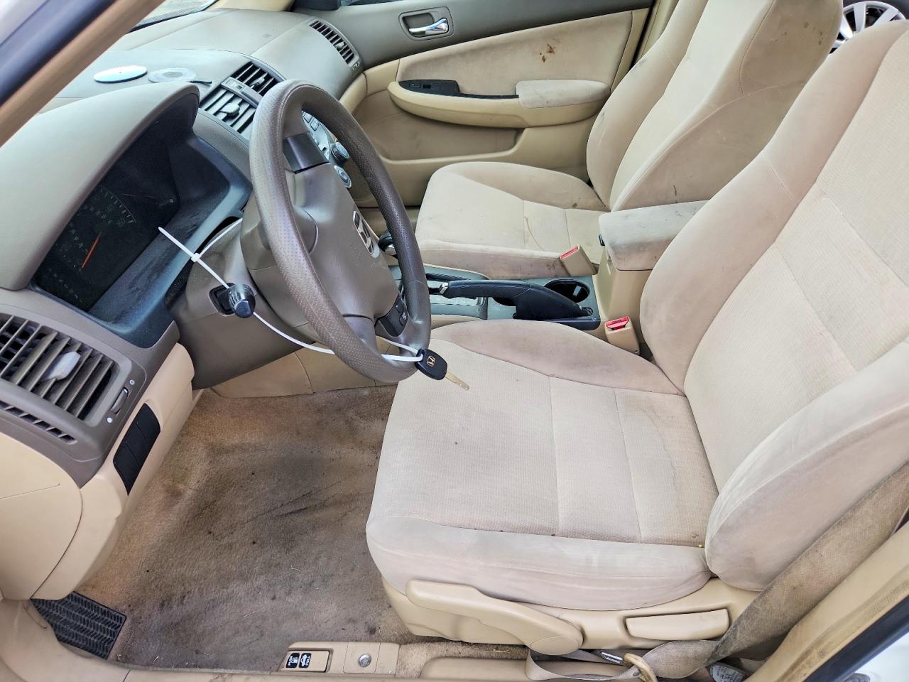 2004 Honda Accord Lx White vin: JHMCM56384C036375