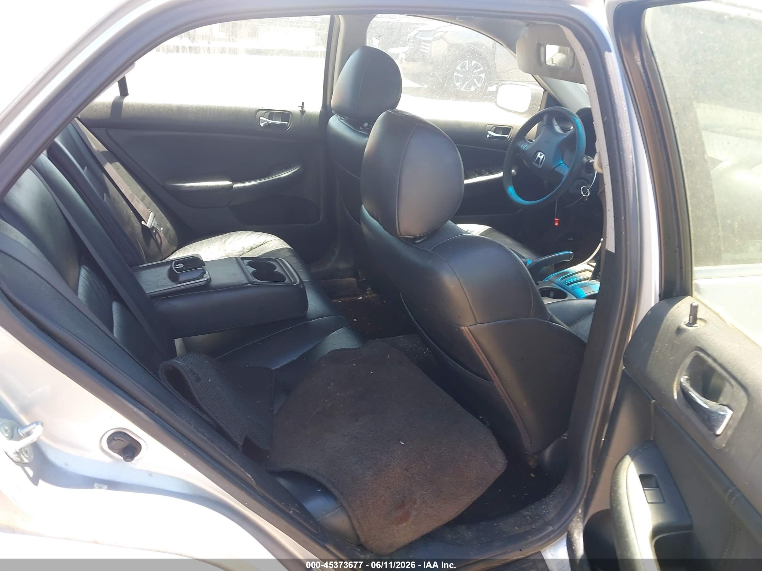 2004 Honda Accord 2.4 Lx Silver vin: JHMCM56394C012344