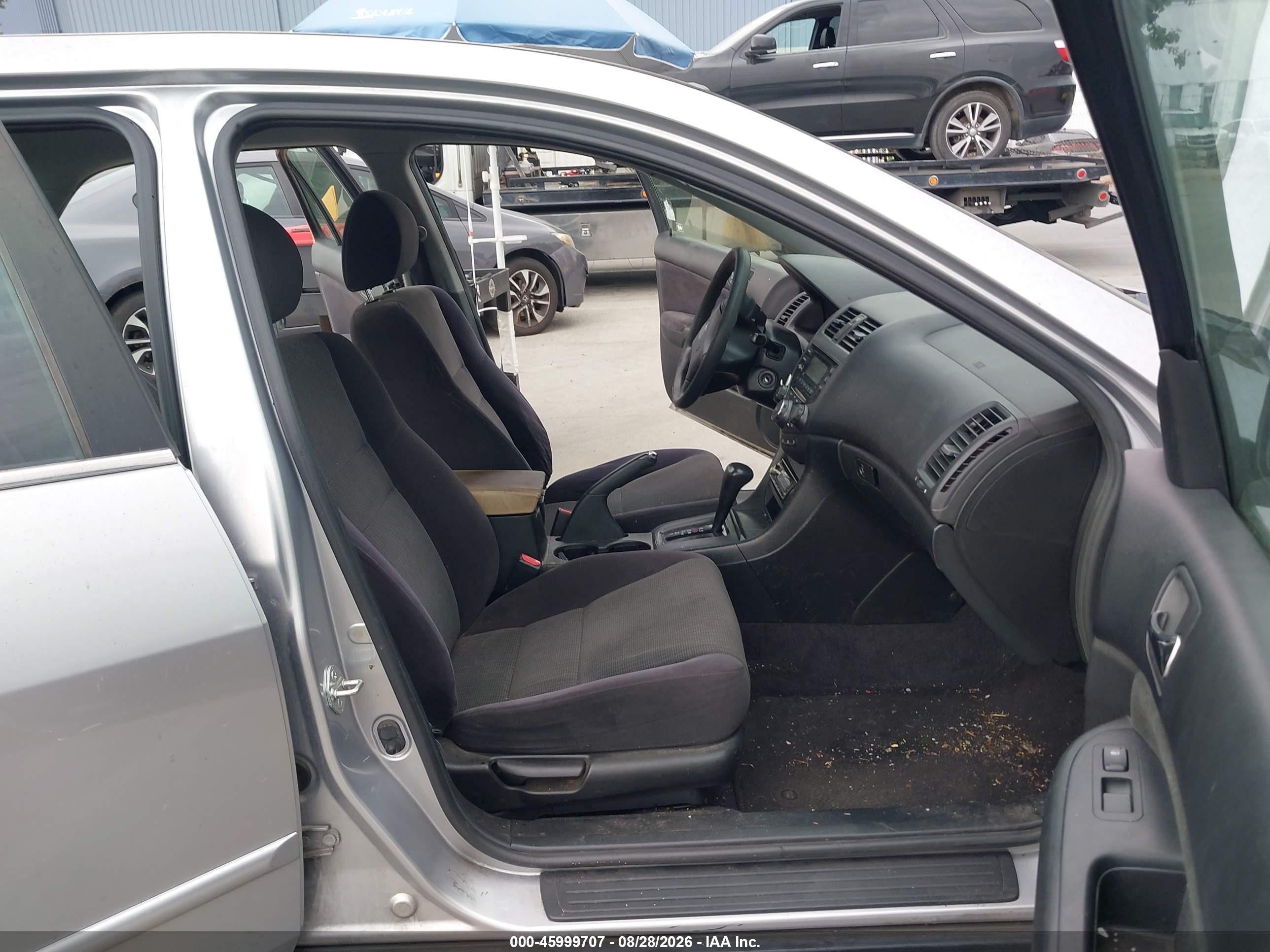 2004 Honda Accord 2.4 Lx Gray vin: JHMCM56394C023506