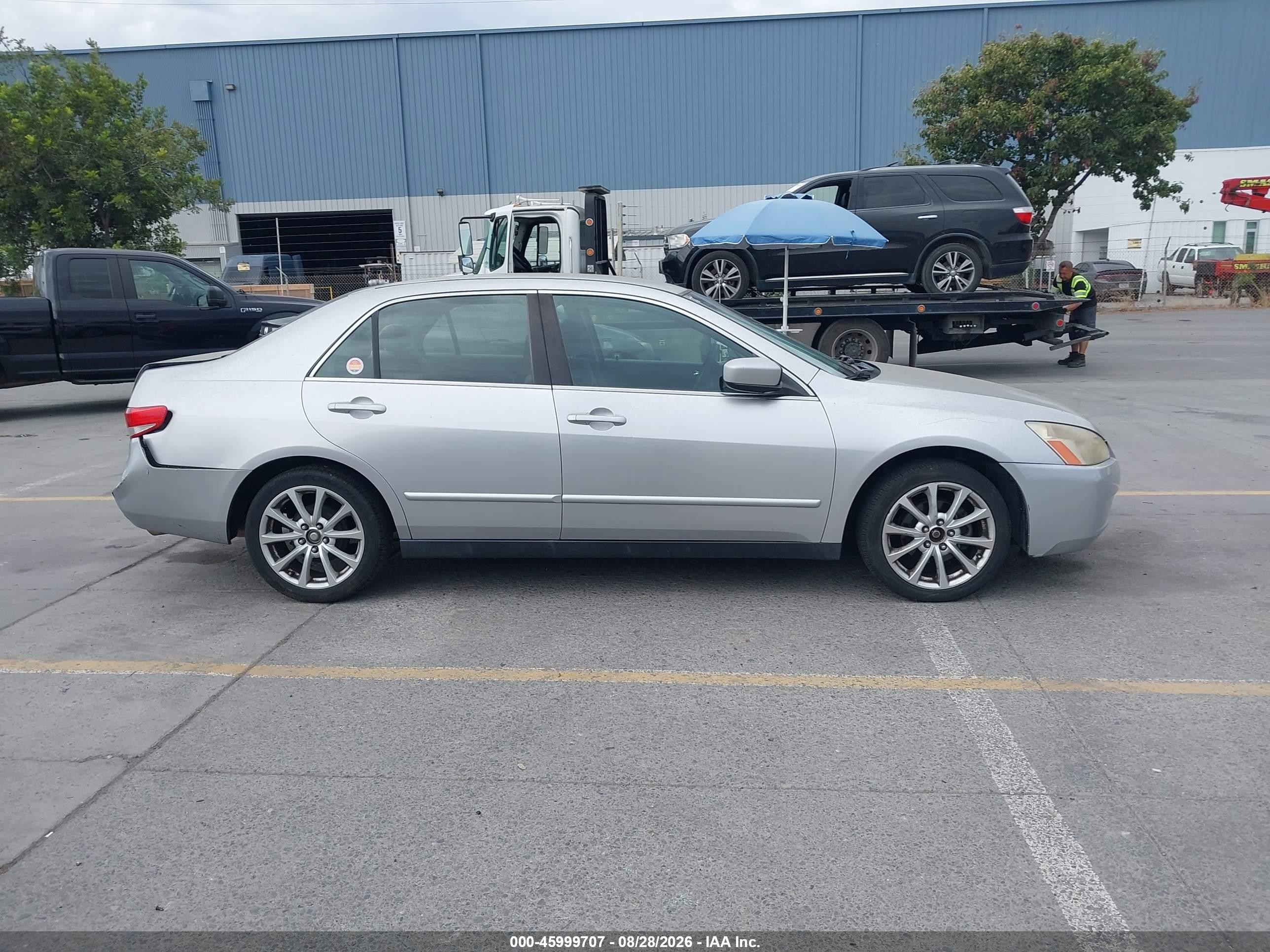2004 Honda Accord 2.4 Lx Gray vin: JHMCM56394C023506
