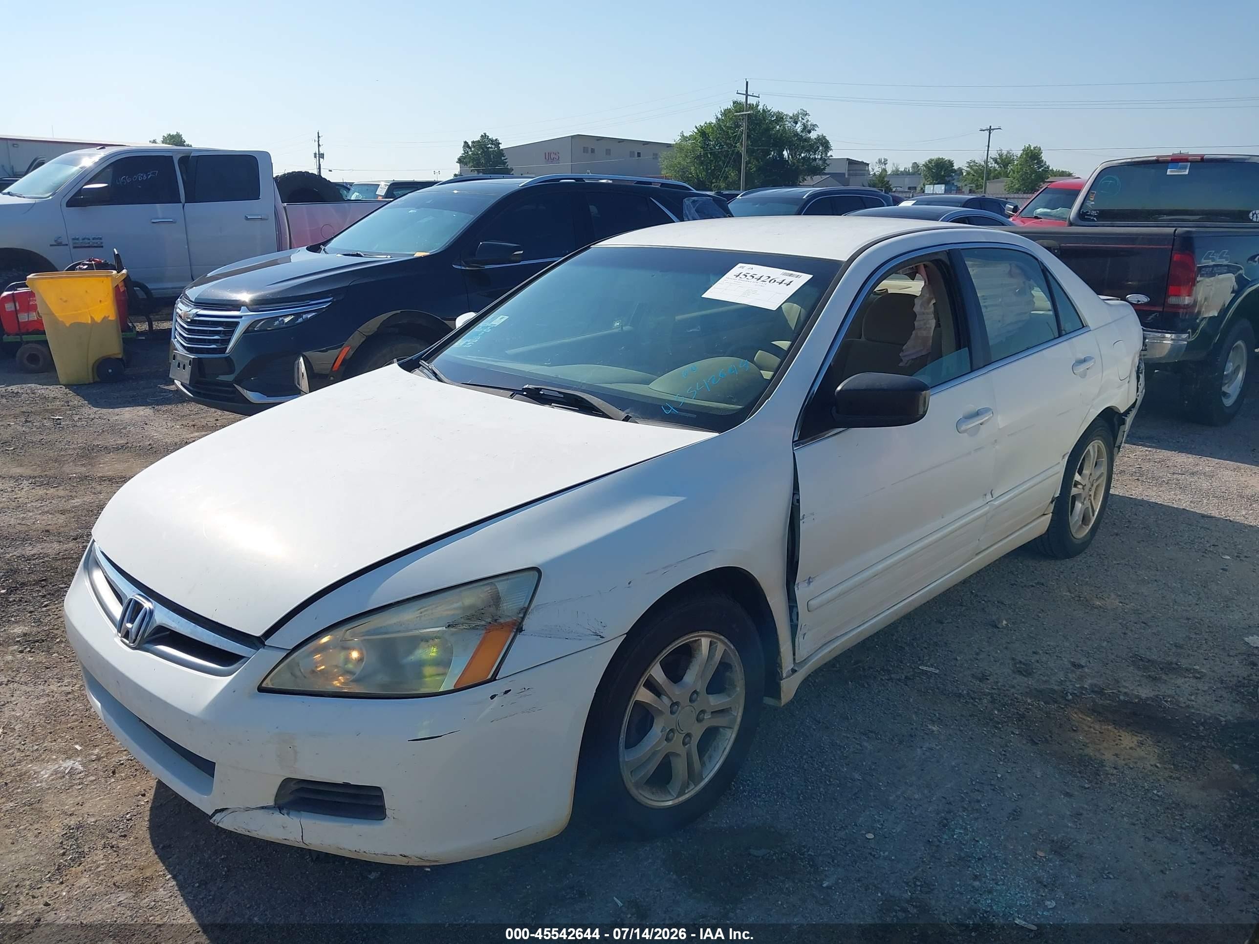 2007 Honda Accord 2.4 Se White vin: JHMCM56397C013031