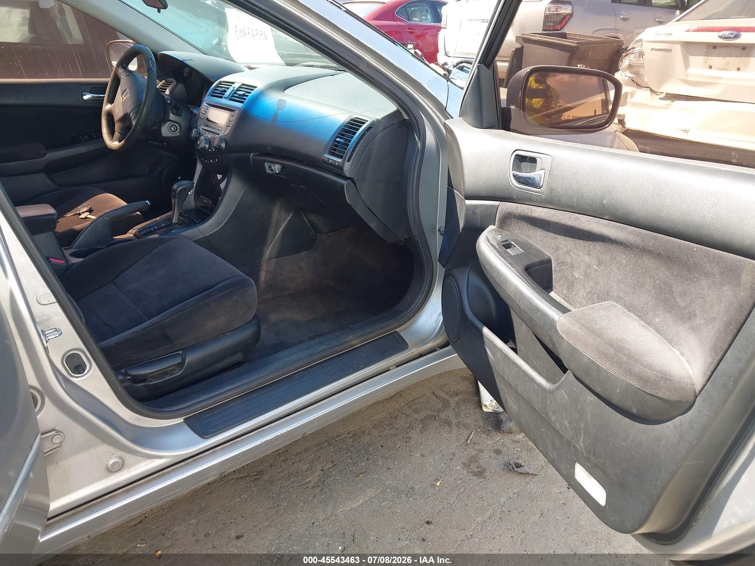 2007 Honda Accord 2.4 Se Серебряный vin: JHMCM56397C020318