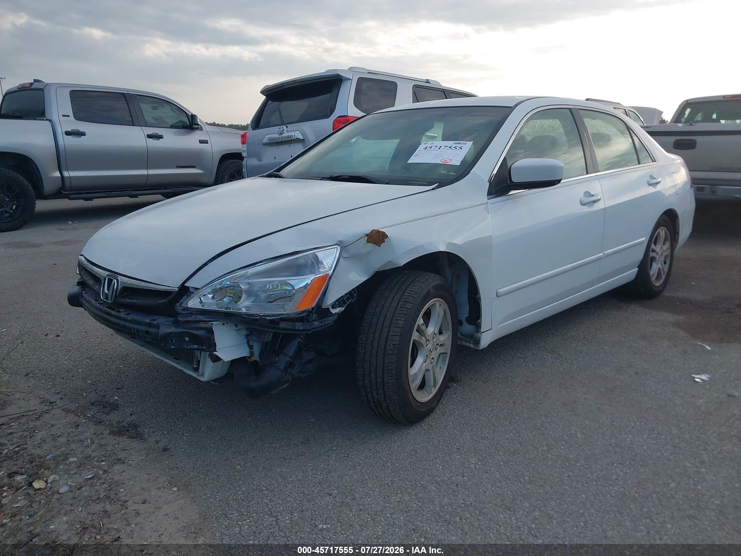 2007 Honda Accord 2.4 Se White vin: JHMCM56397C022084