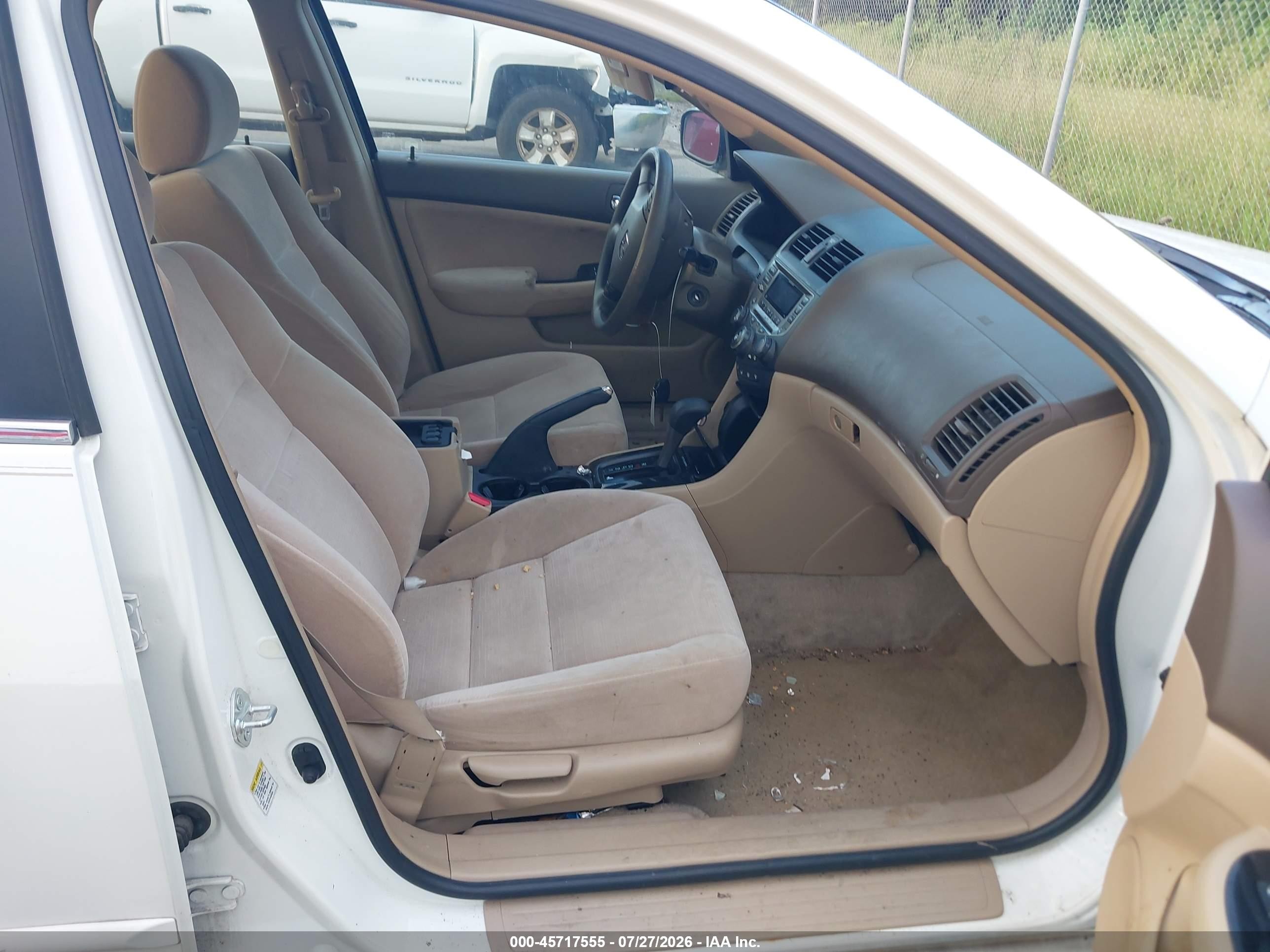 2007 Honda Accord 2.4 Se White vin: JHMCM56397C022084
