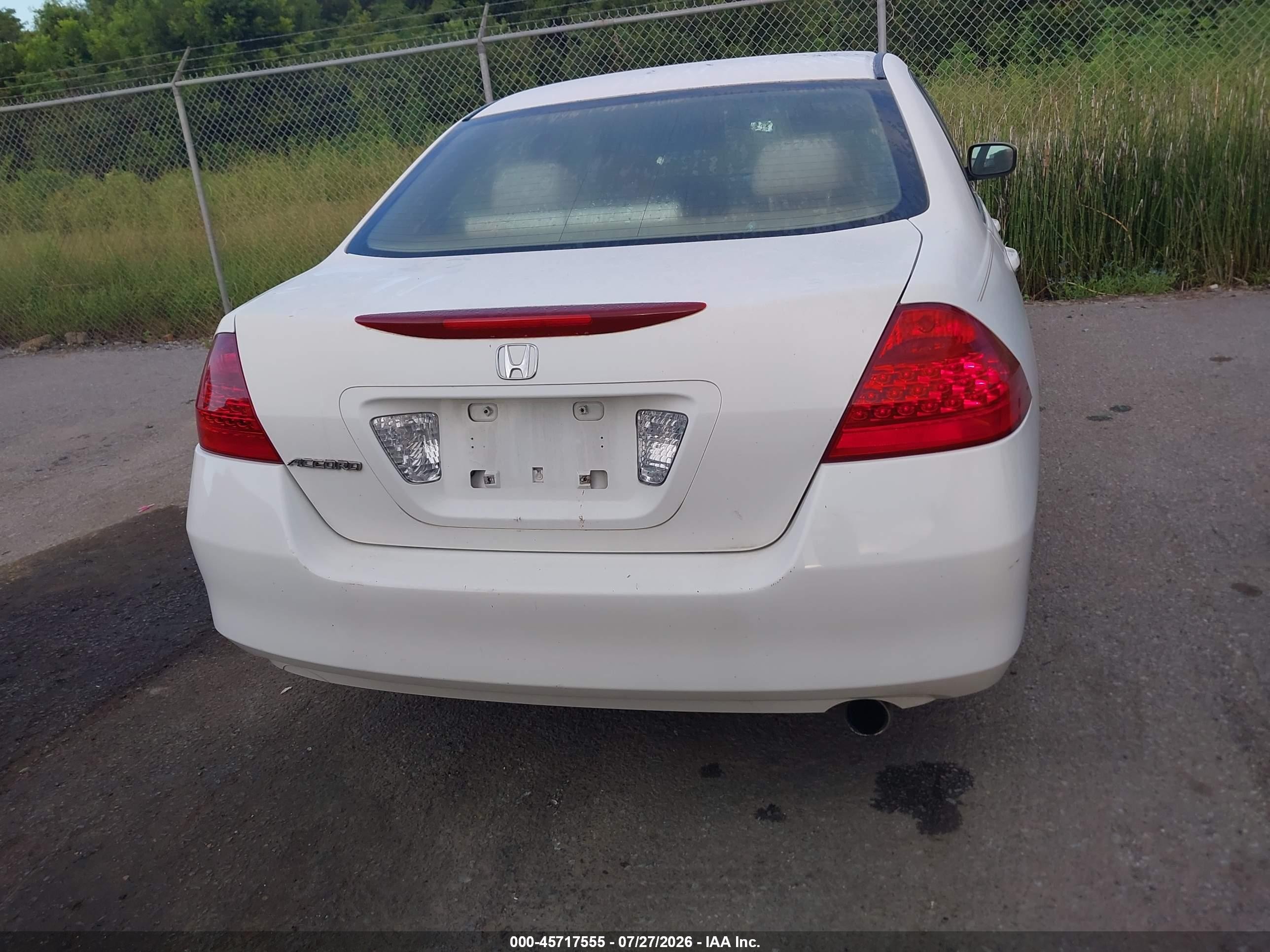 2007 Honda Accord 2.4 Se White vin: JHMCM56397C022084