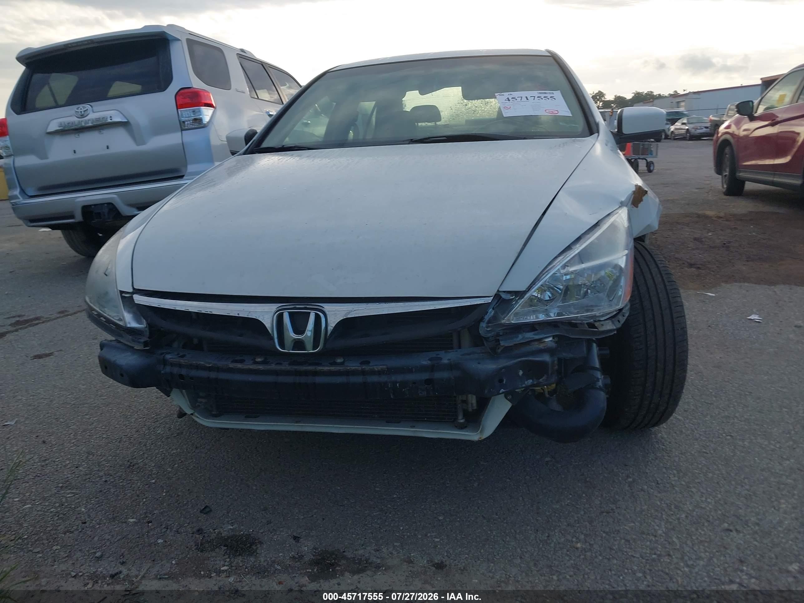 2007 Honda Accord 2.4 Se White vin: JHMCM56397C022084
