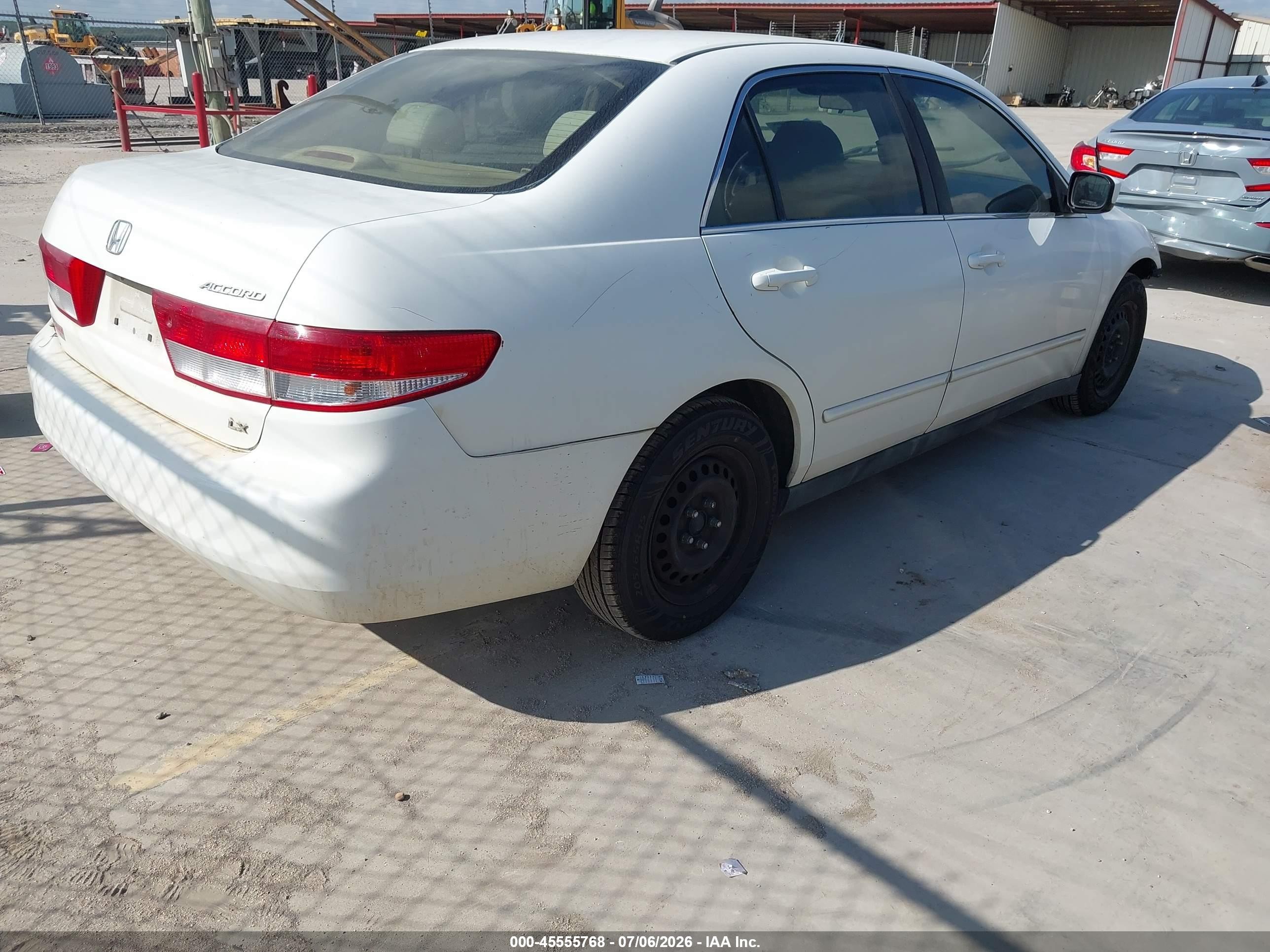 2003 Honda Accord Sdn Lx White vin: JHMCM563X3C003392