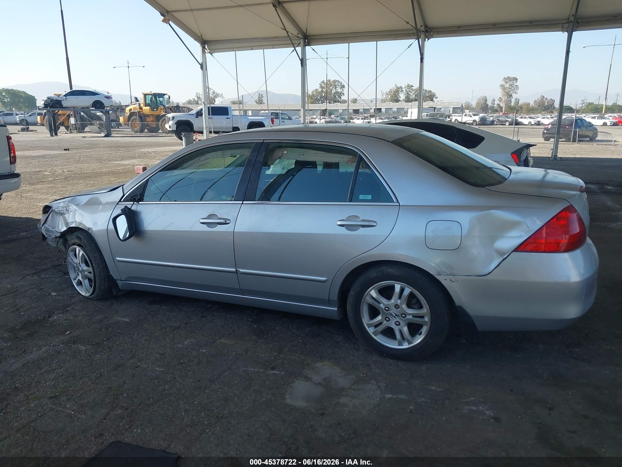 2007 Honda Accord 2.4 Se Silver vin: JHMCM563X7C003303