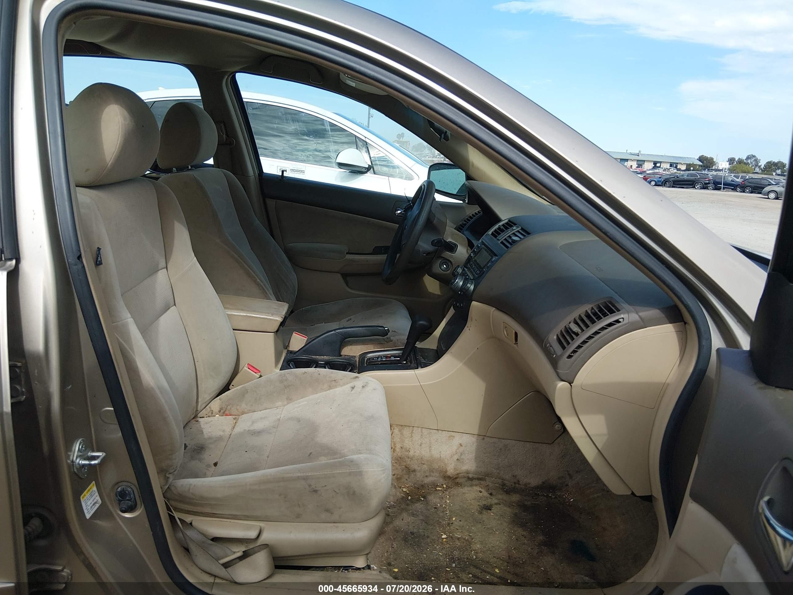 2004 Honda Accord 2.4 Lx Brown vin: JHMCM56414C039241