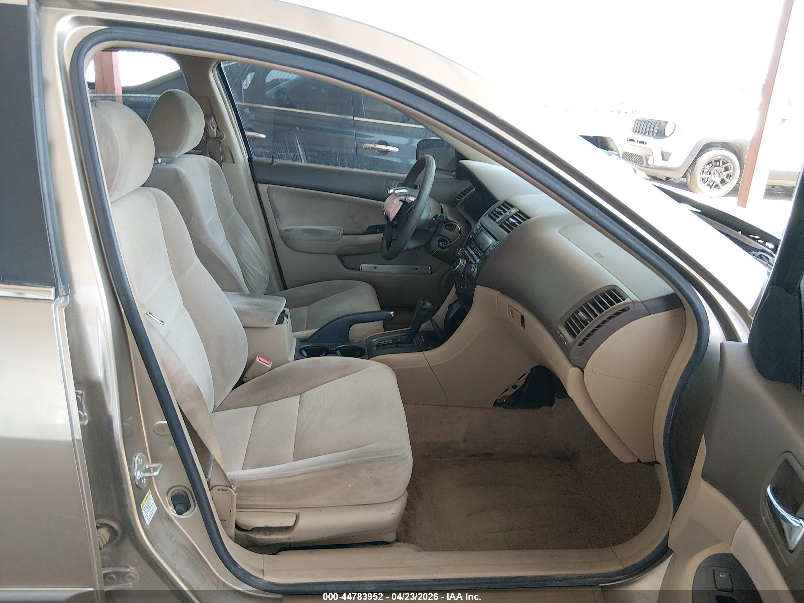 2005 Honda Accord 2.4 Lx Gold vin: JHMCM56425C000241