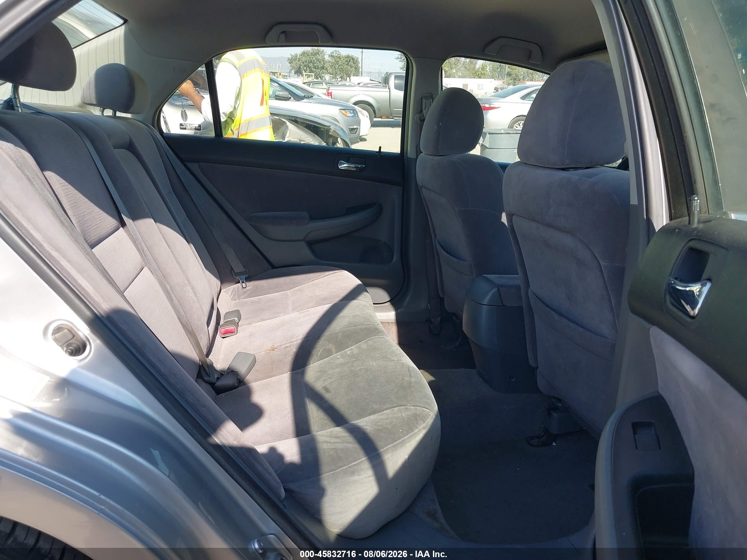 2006 Honda Accord 2.4 Lx Серебряный vin: JHMCM56426C010768
