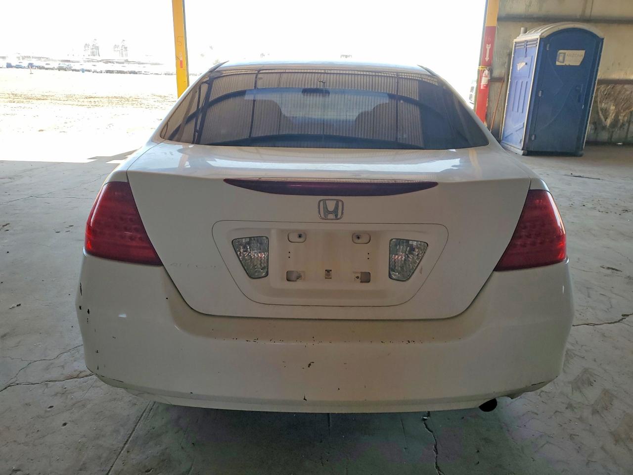 2007 Honda Accord Lx White vin: JHMCM56427C003496