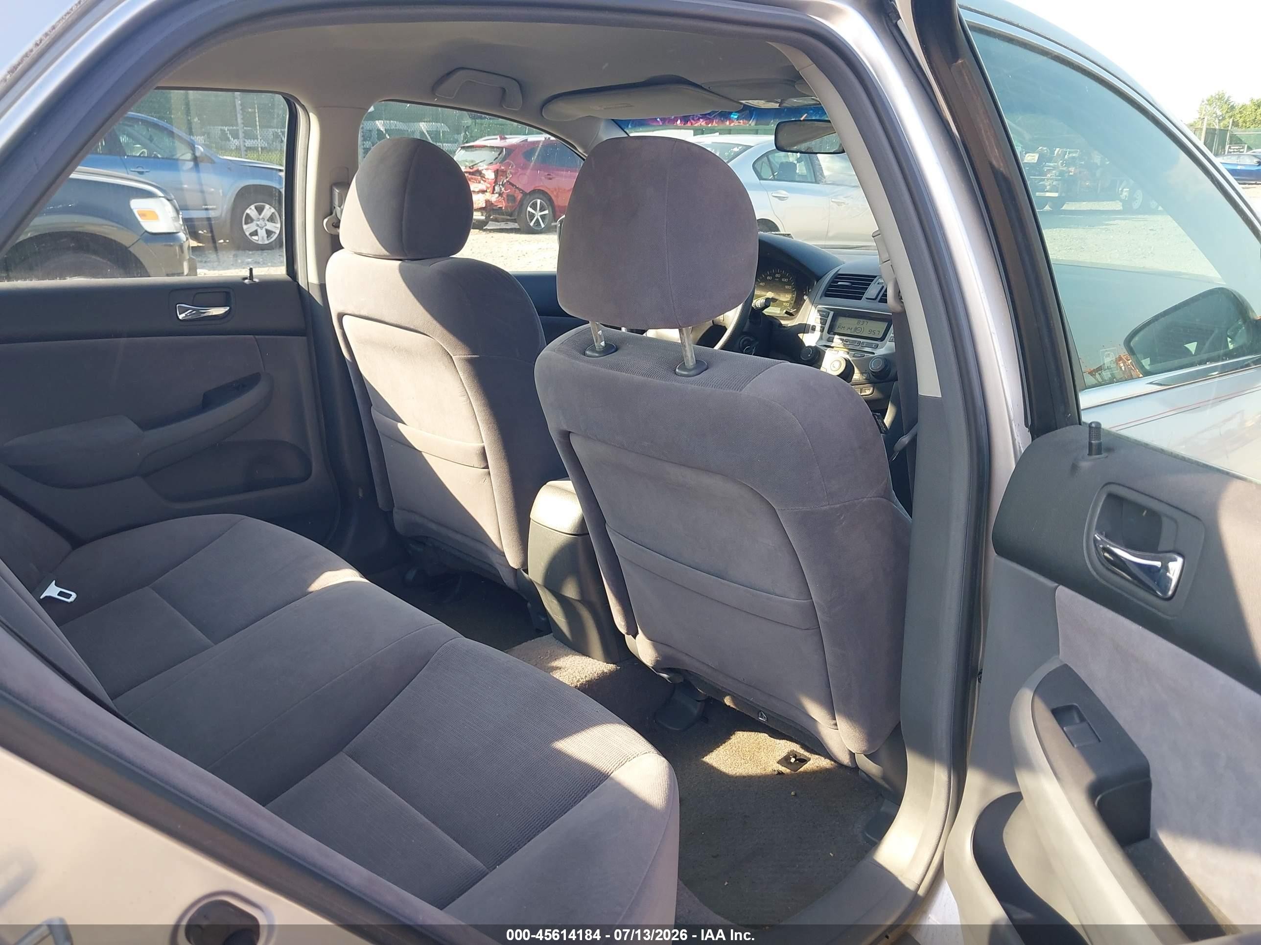 2007 Honda Accord 2.4 Lx Silver vin: JHMCM56427C016880