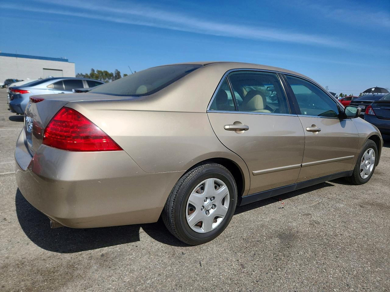 2006 Honda Accord Lx Gold vin: JHMCM56436C000475