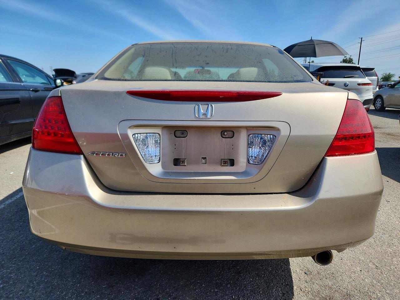 2006 Honda Accord Lx Gold vin: JHMCM56436C000475