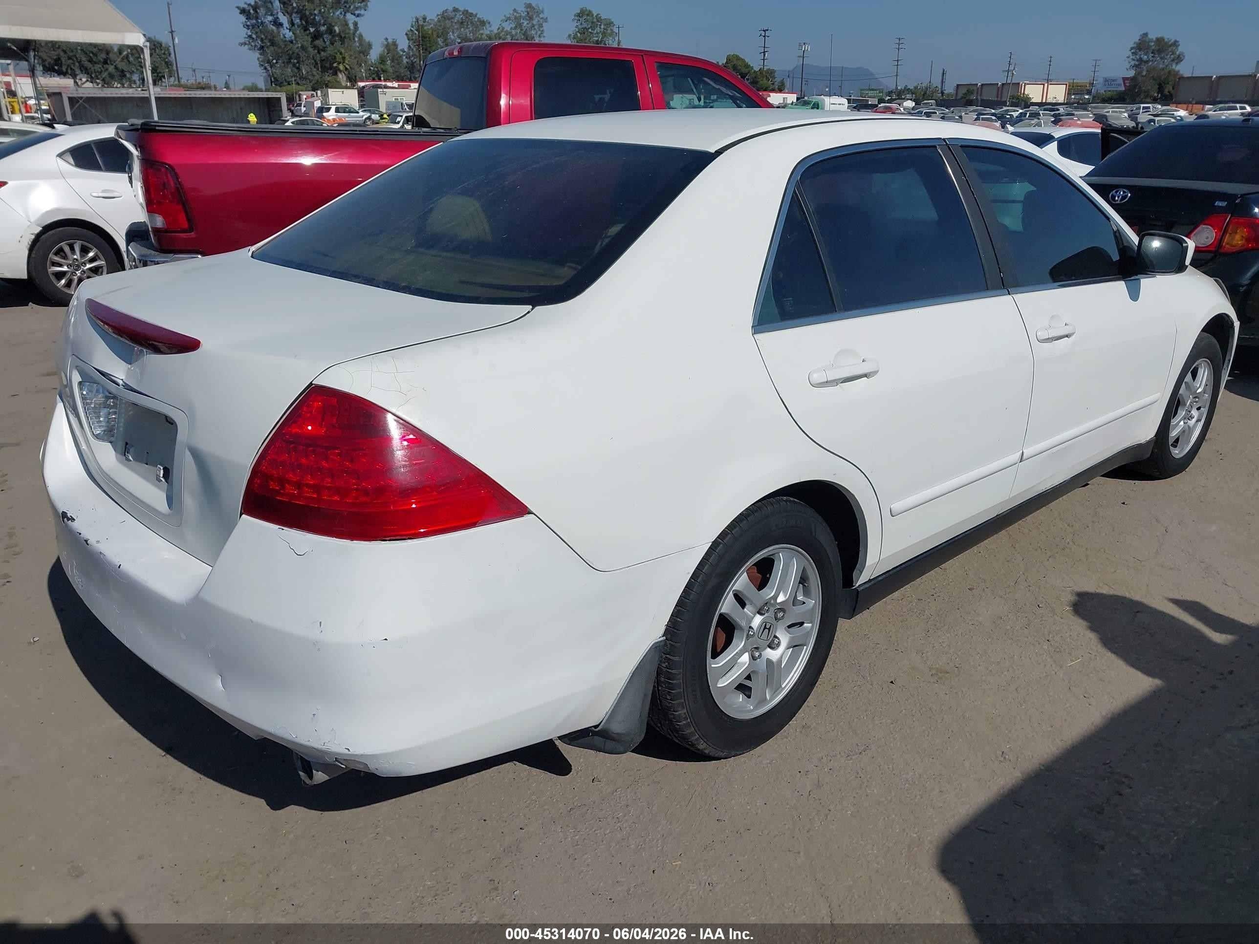 2006 Honda Accord 2.4 Lx White vin: JHMCM56436C004249