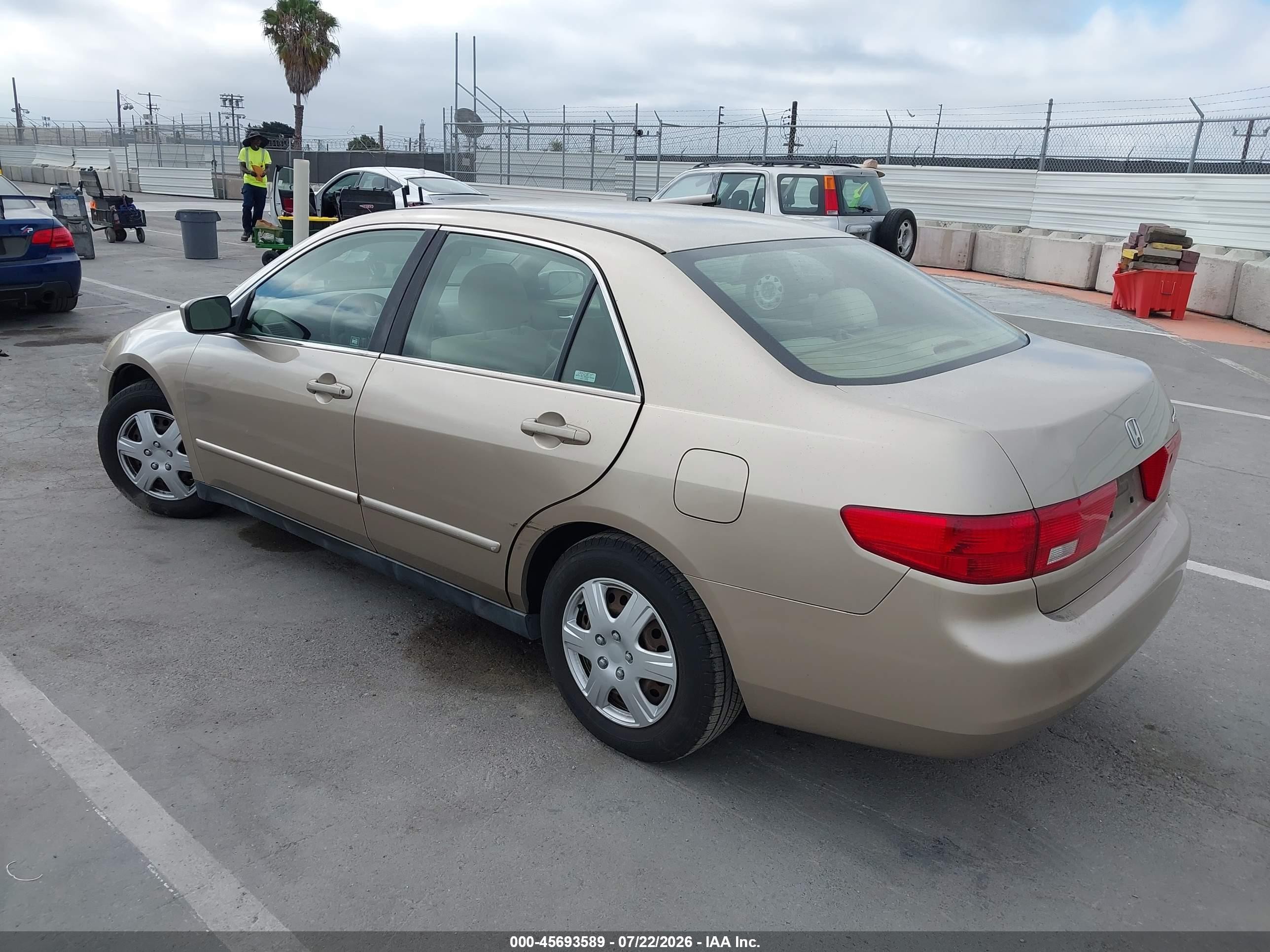 2005 Honda Accord 2.4 Lx Золотой vin: JHMCM56465C003899